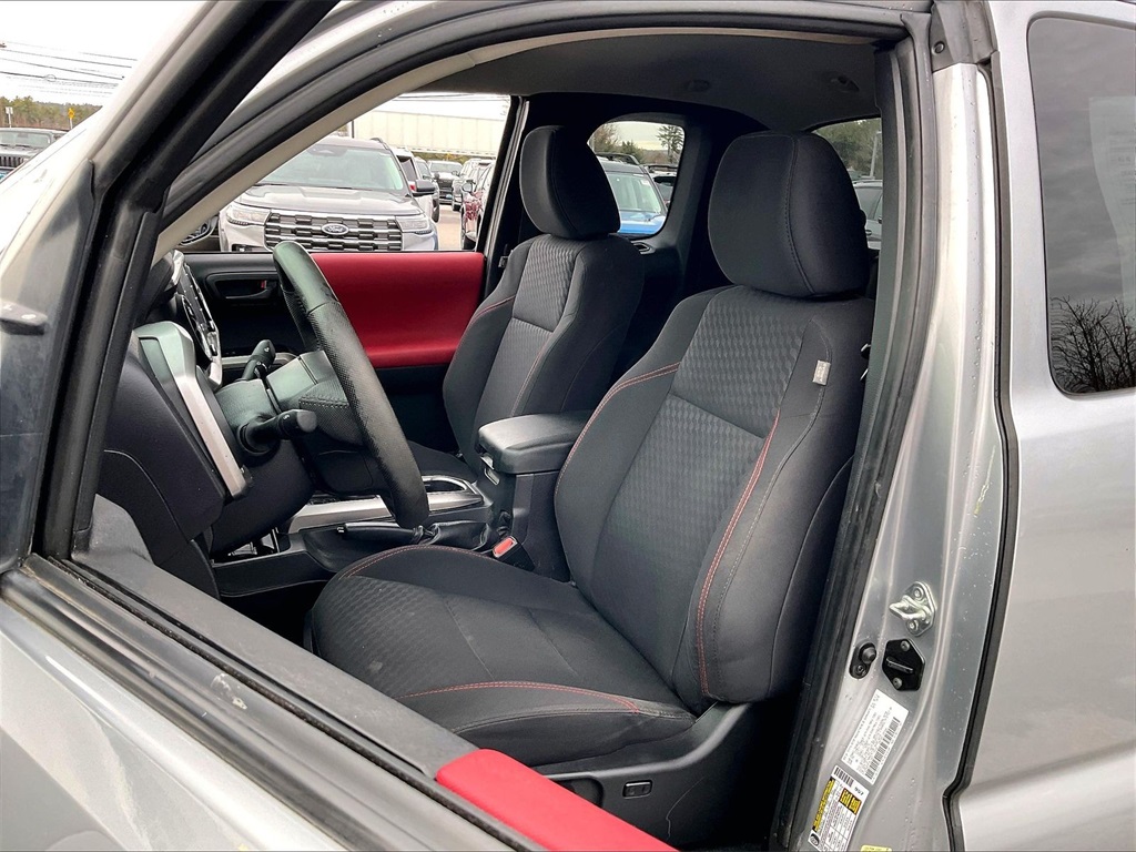 2021 Toyota Tacoma SR5 - Photo 9