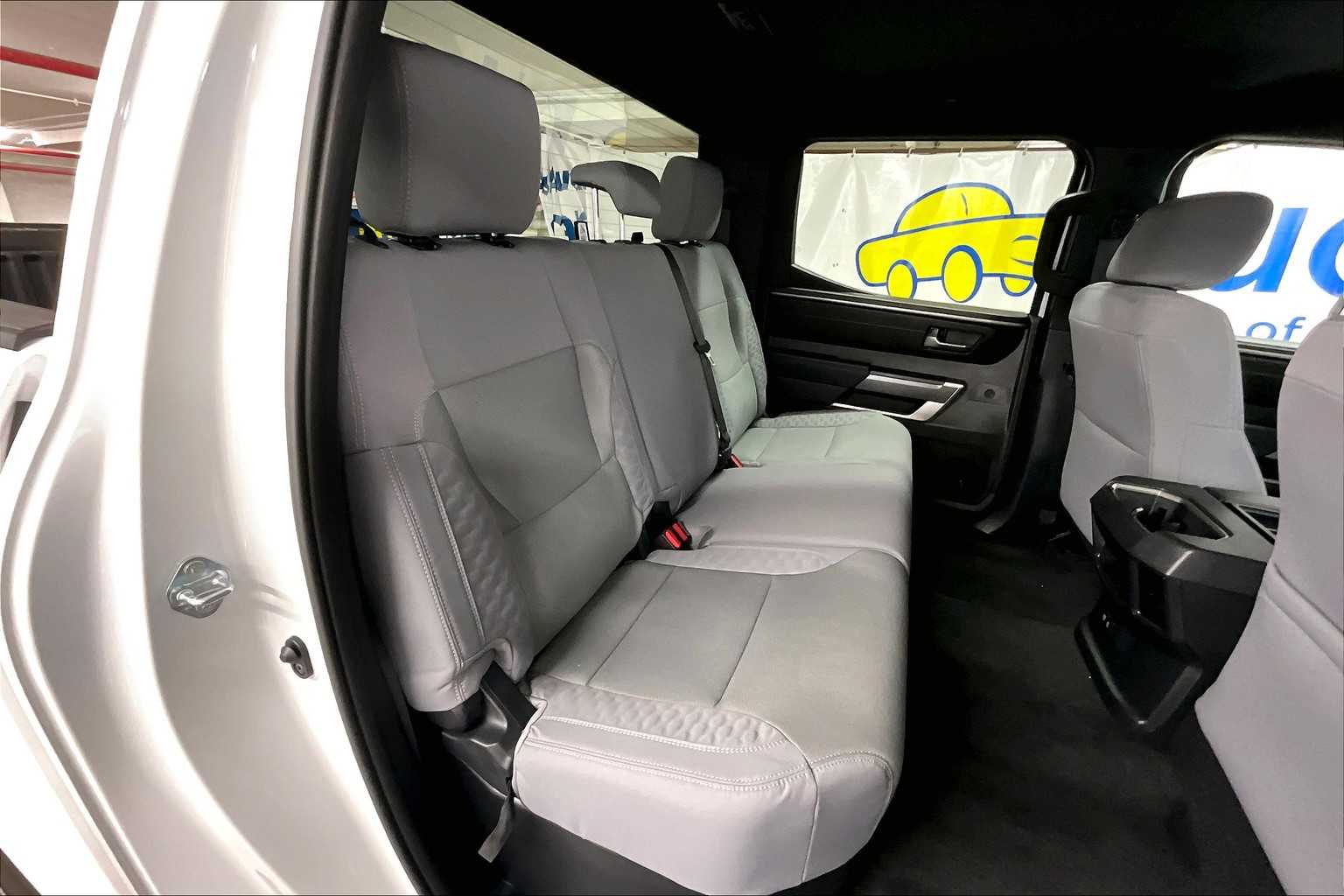 2025 Toyota Tundra SR5 - Photo 16