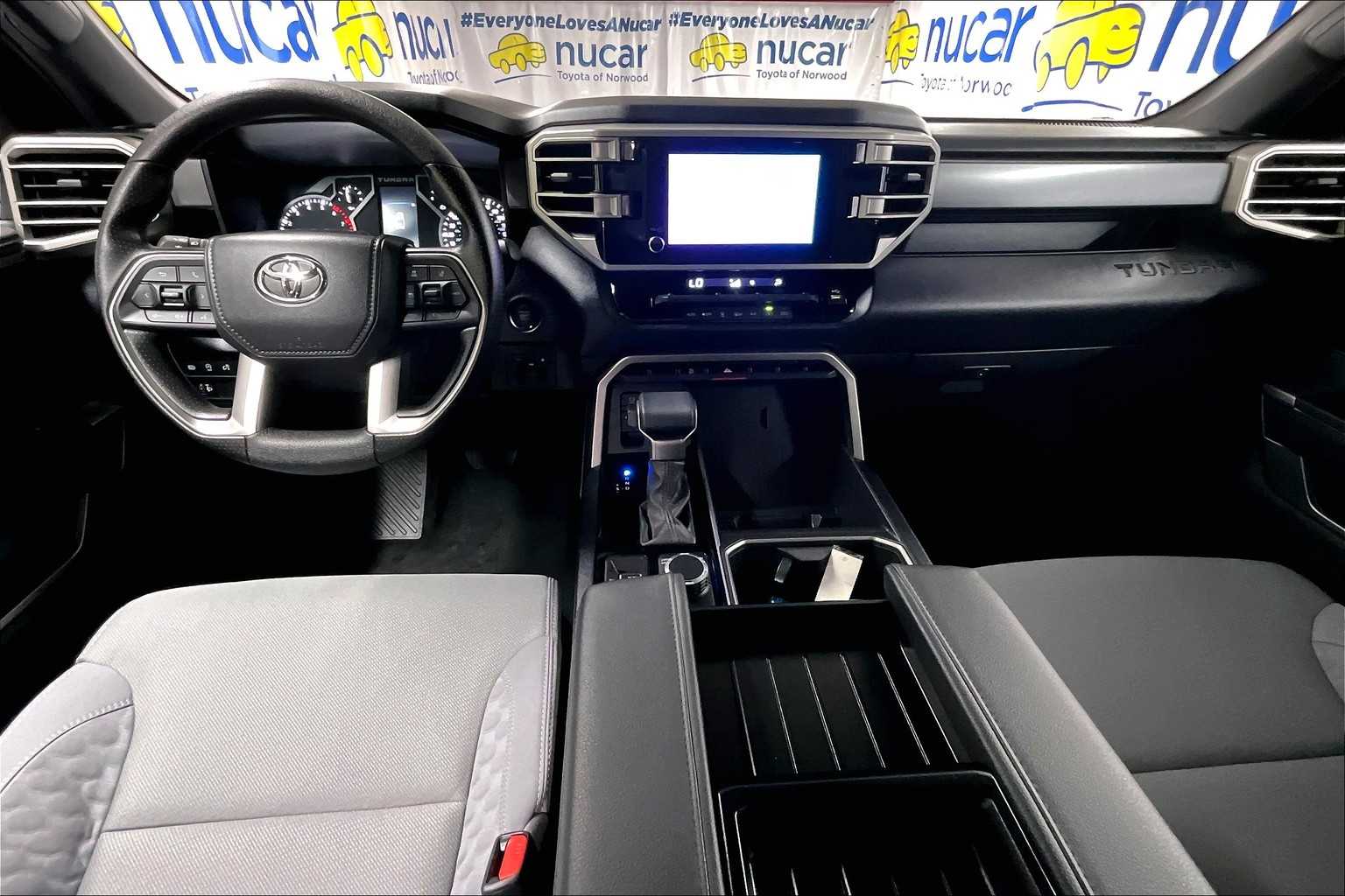 2025 Toyota Tundra SR5 - Photo 21