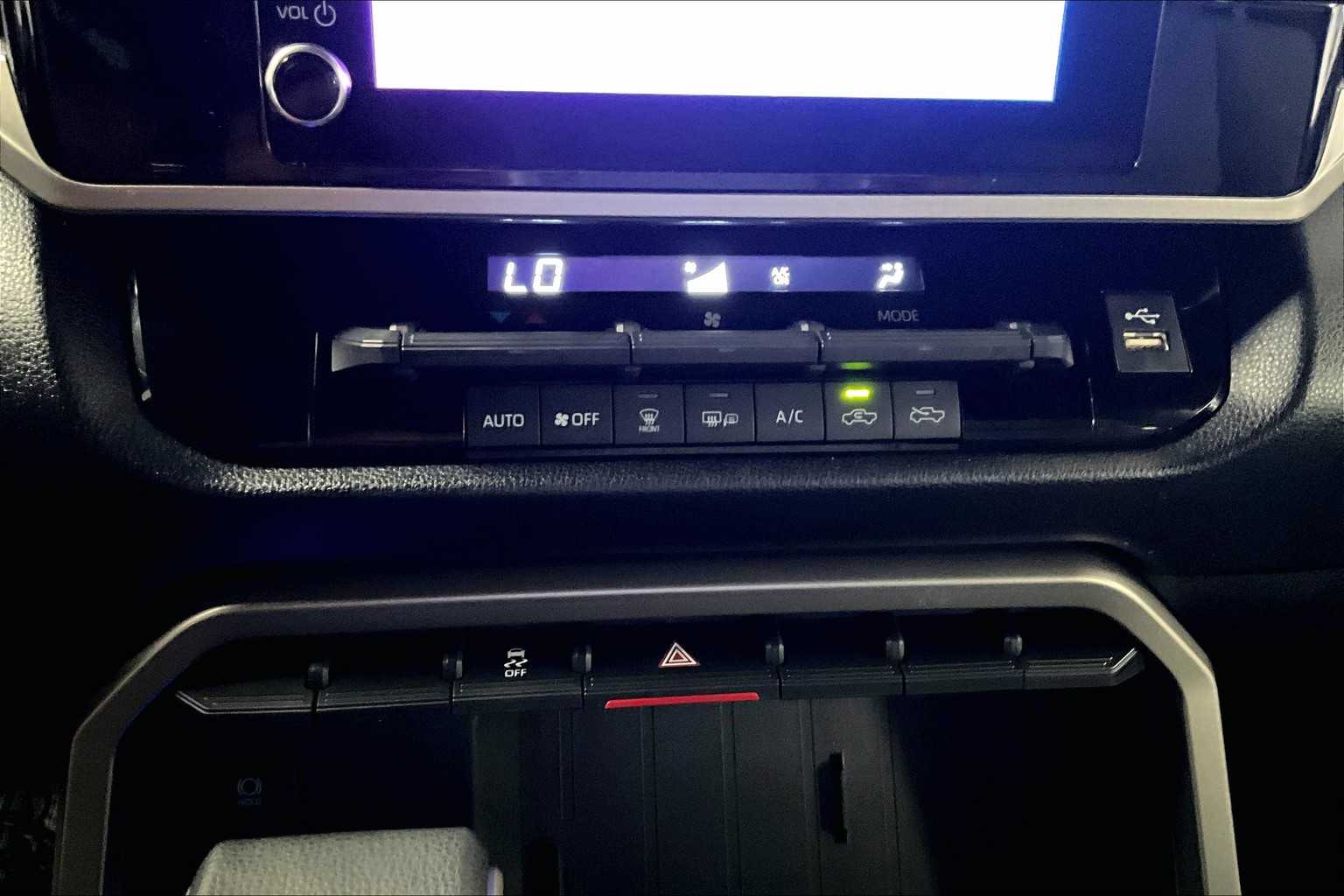 2025 Toyota Tundra SR5 - Photo 25