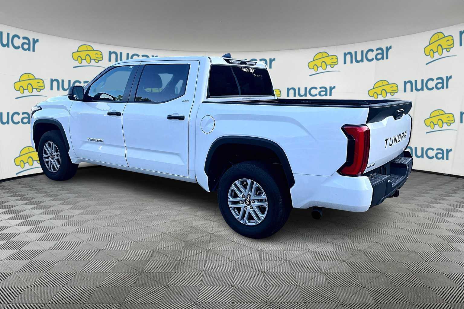 2025 Toyota Tundra SR5 - Photo 3