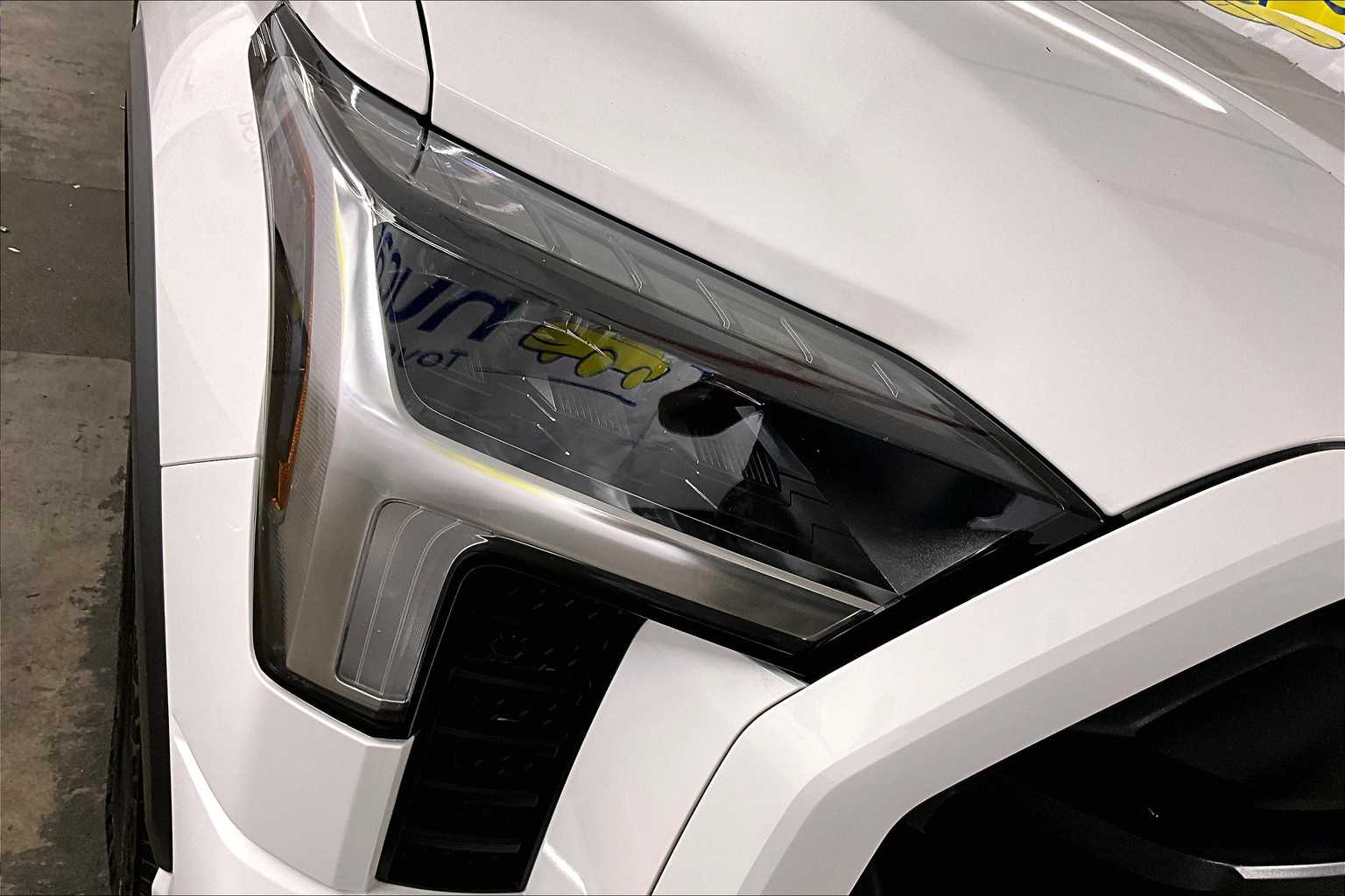 2025 Toyota Tundra SR5 - Photo 33