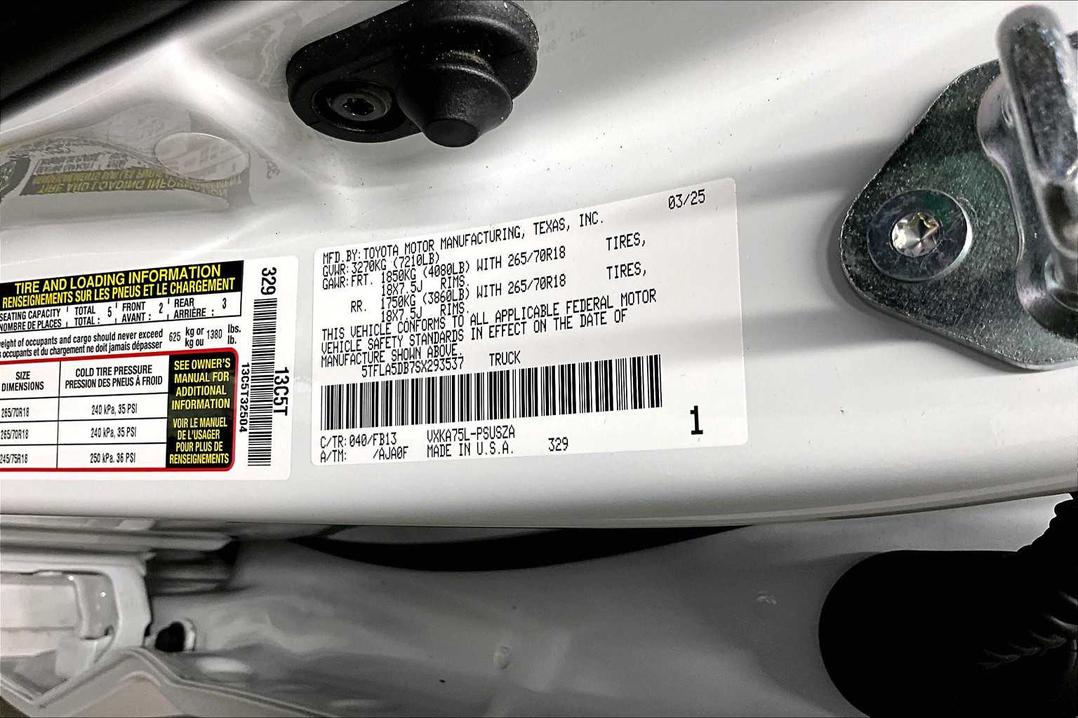 2025 Toyota Tundra SR5 - Photo 35