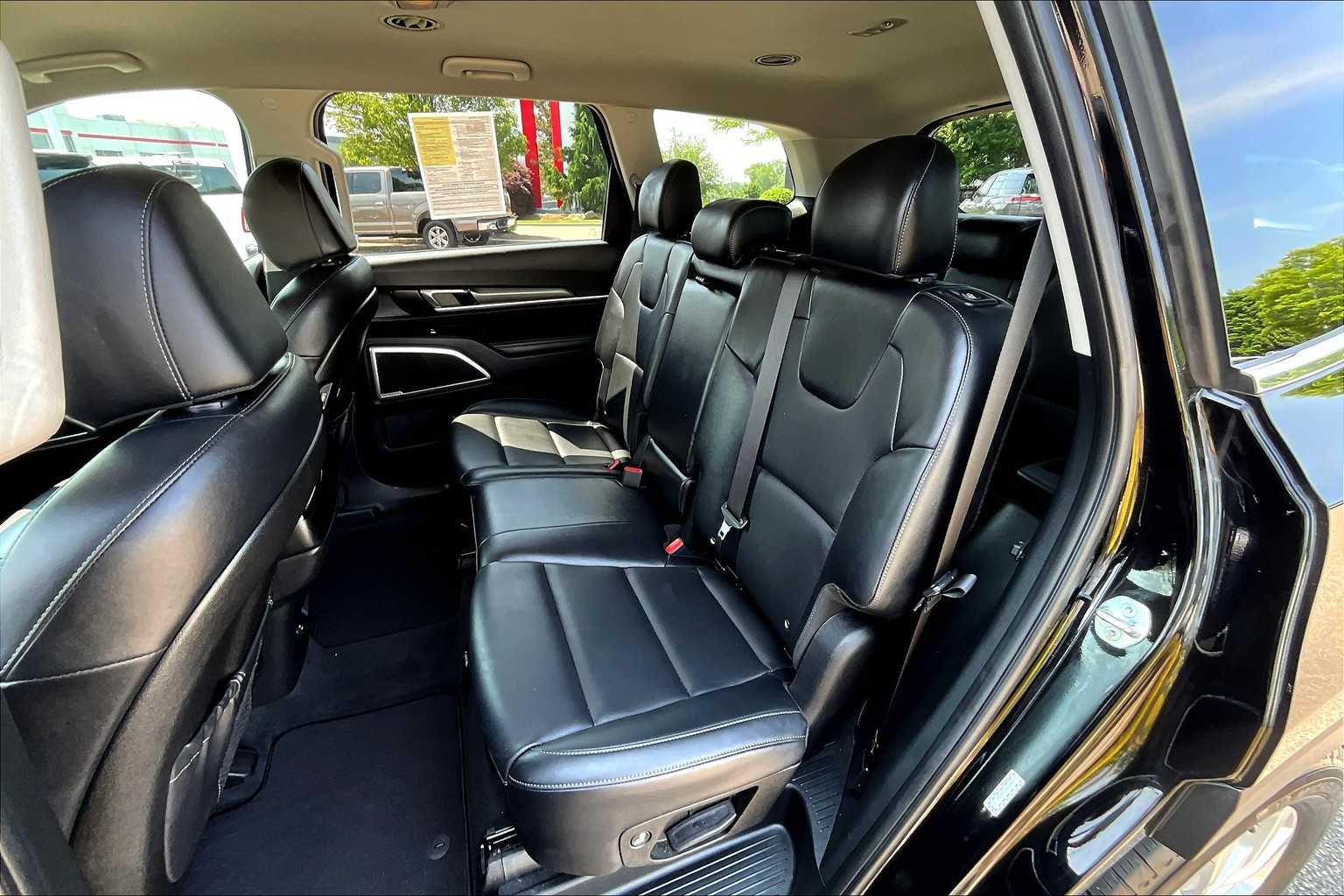 2022 Kia Telluride LX - Photo 15