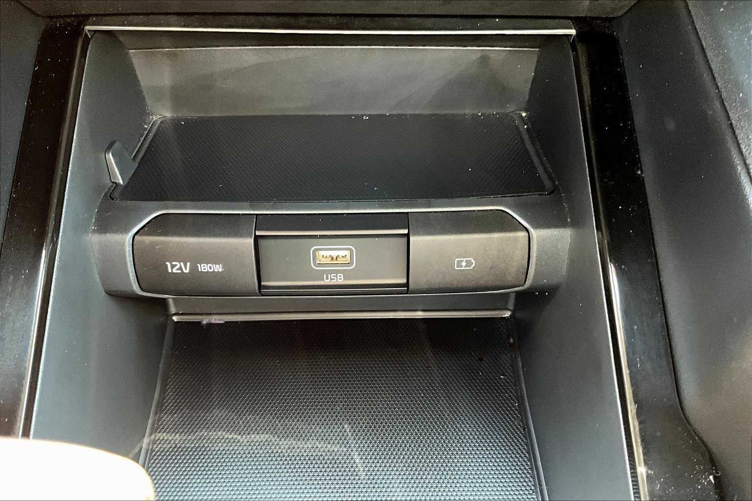 2022 Kia Telluride LX - Photo 26