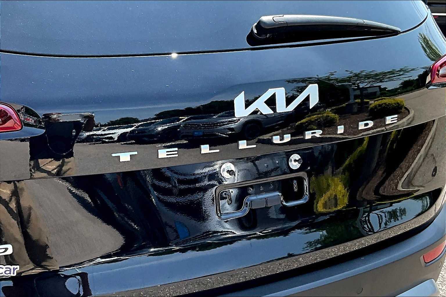 2022 Kia Telluride LX - Photo 28