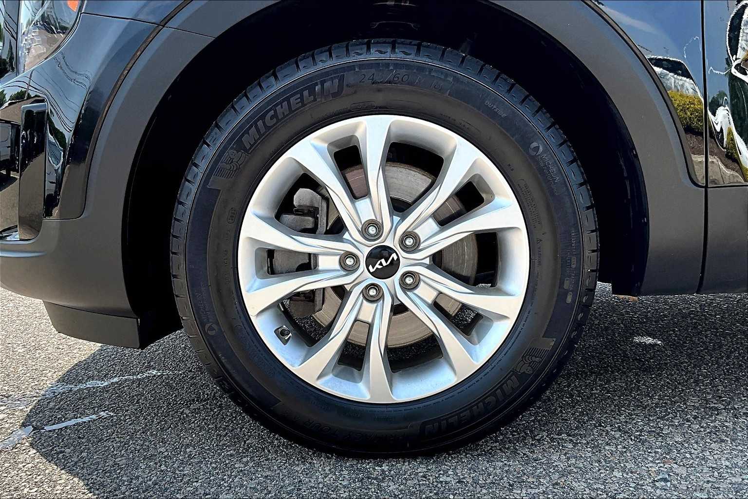 2022 Kia Telluride LX - Photo 7