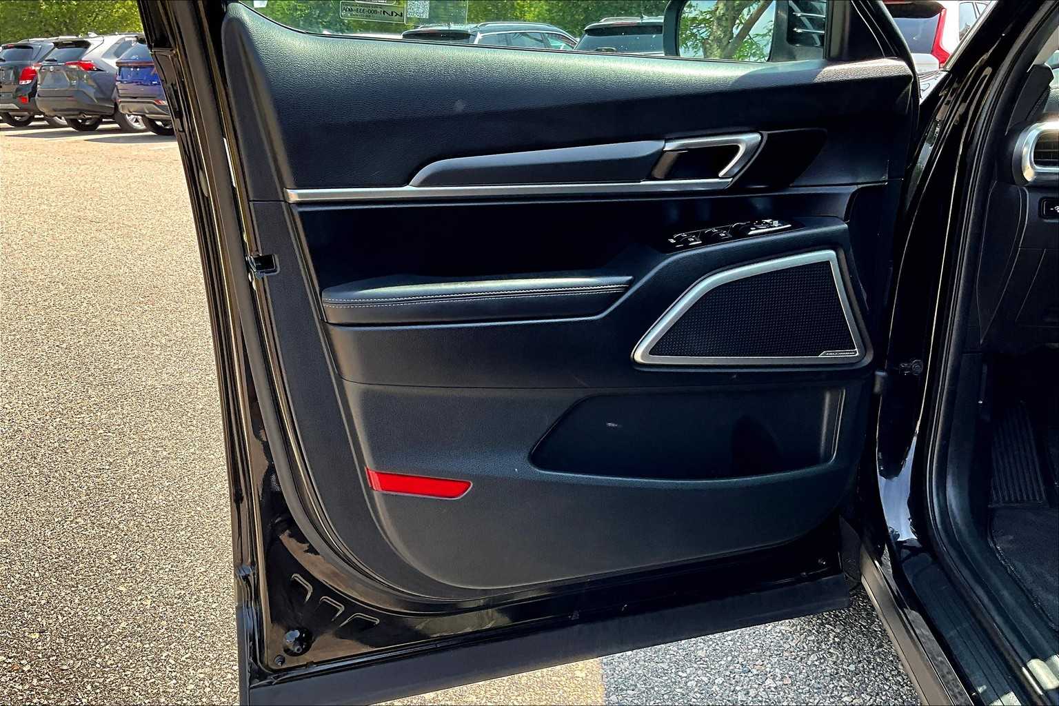 2022 Kia Telluride LX - Photo 9
