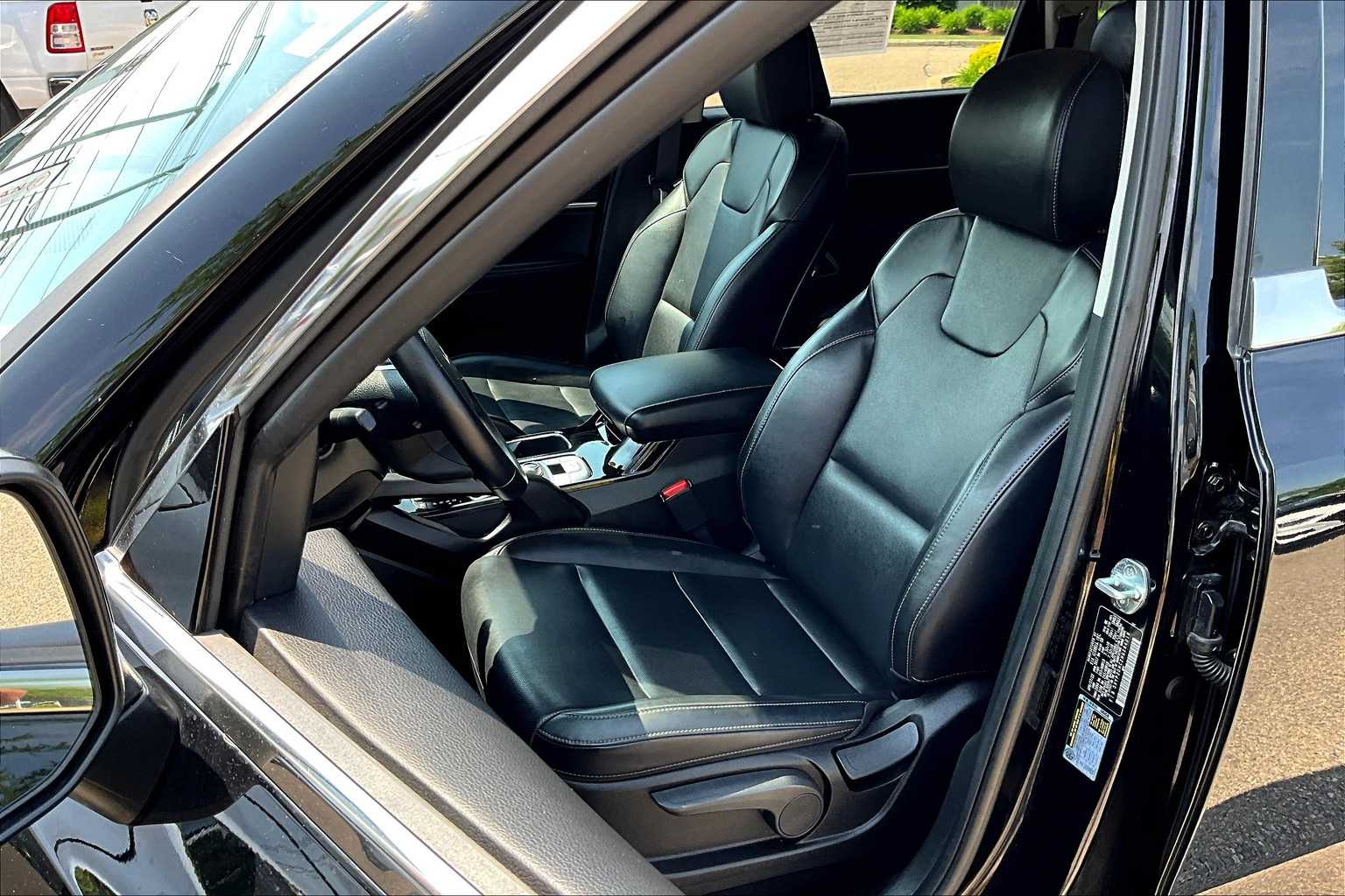 2022 Kia Telluride LX - Photo 10