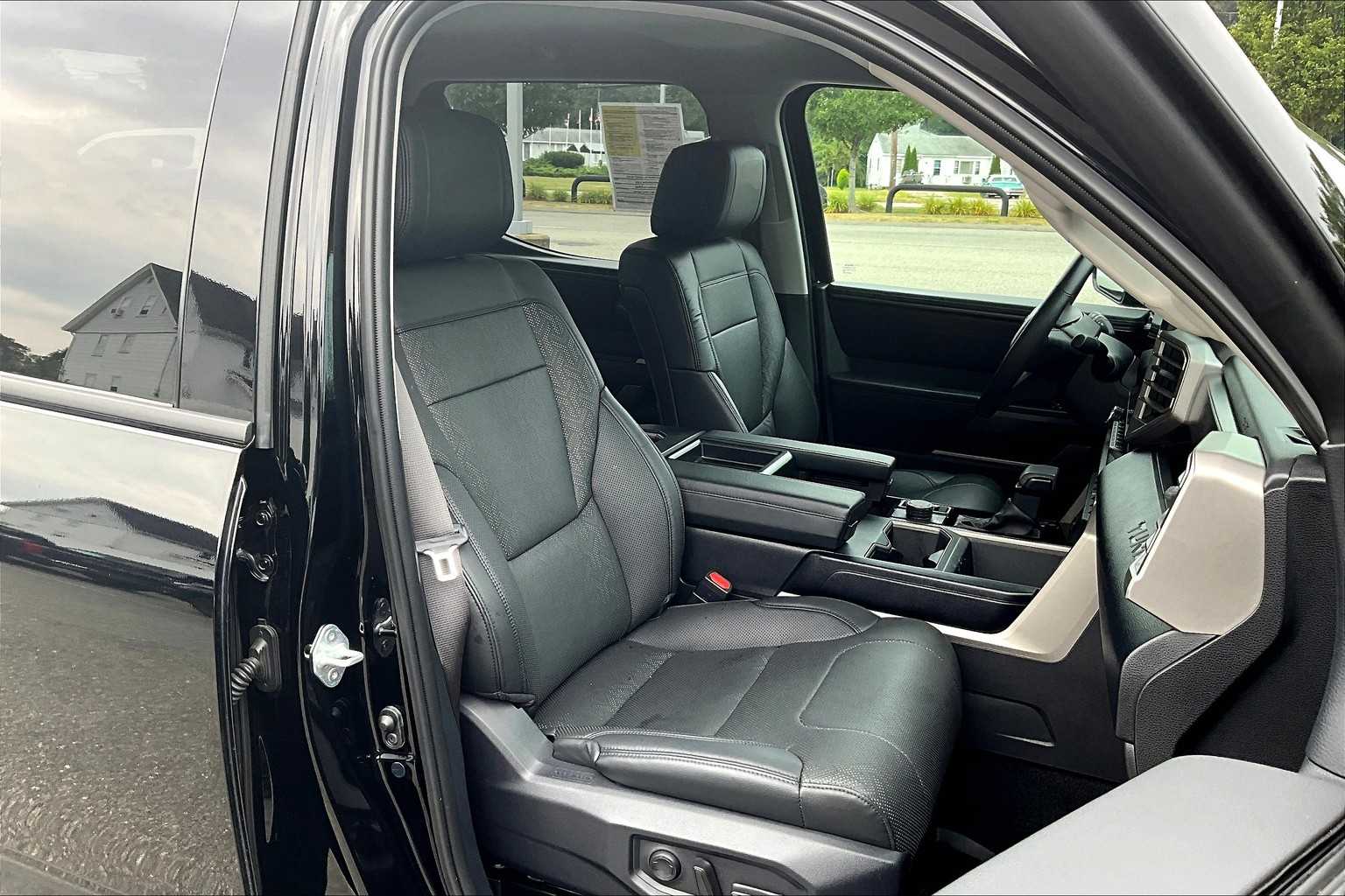 2022 Toyota Tundra SR5 - Photo 11