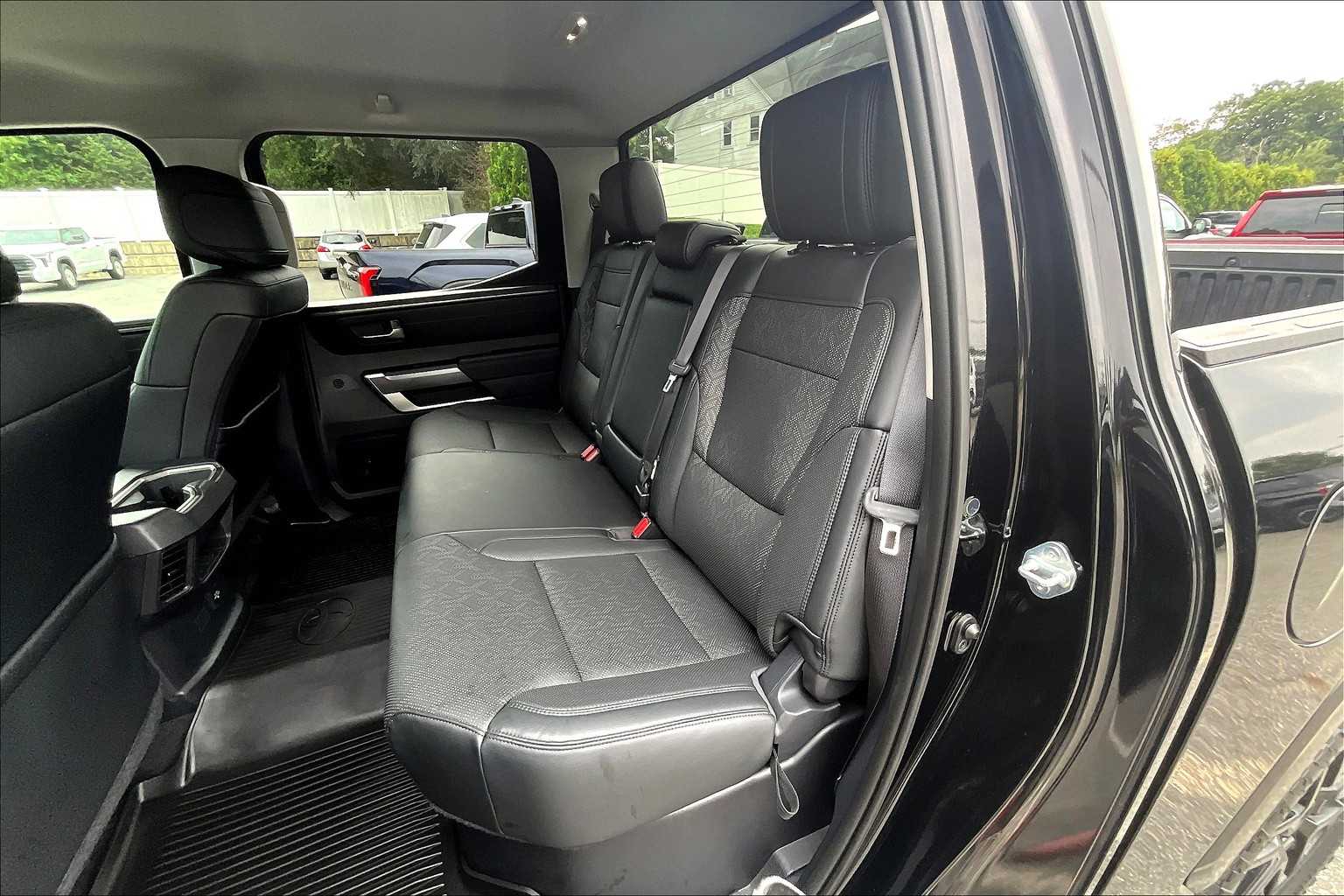 2022 Toyota Tundra SR5 - Photo 15