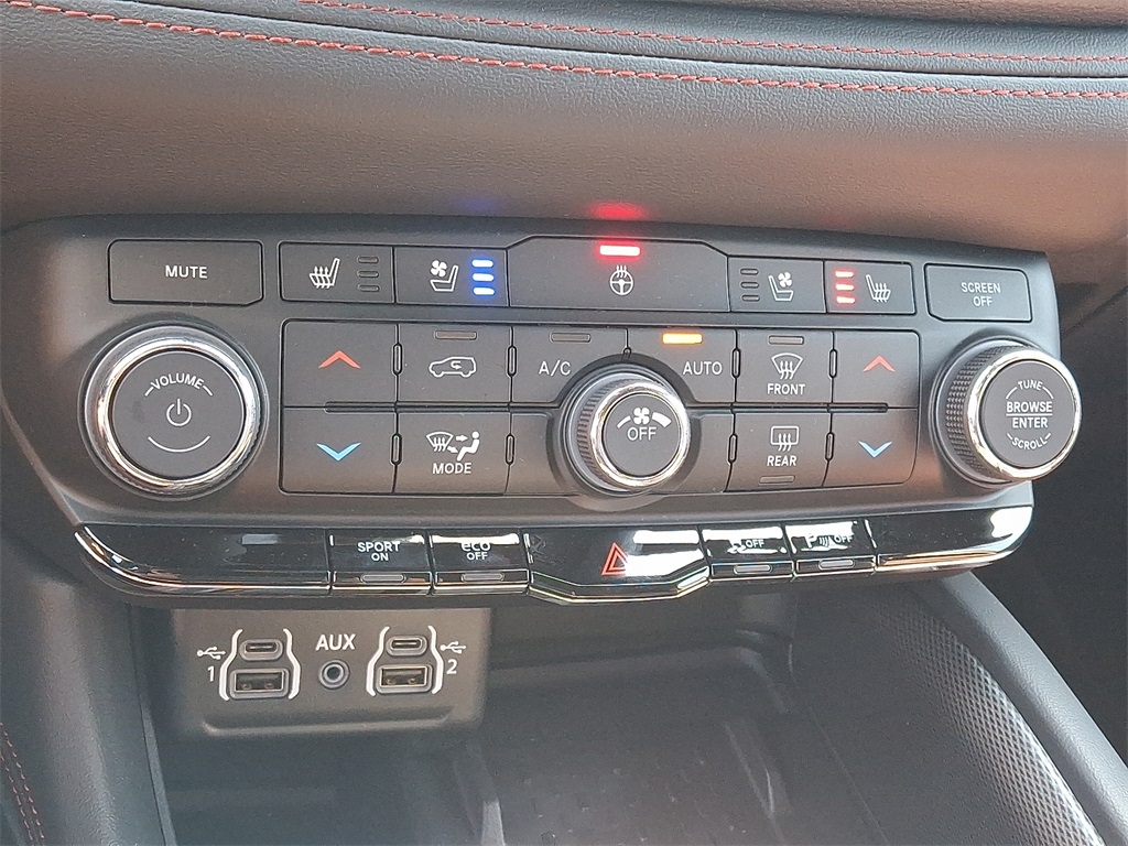 2025 Dodge Durango R/T Plus - Photo 13