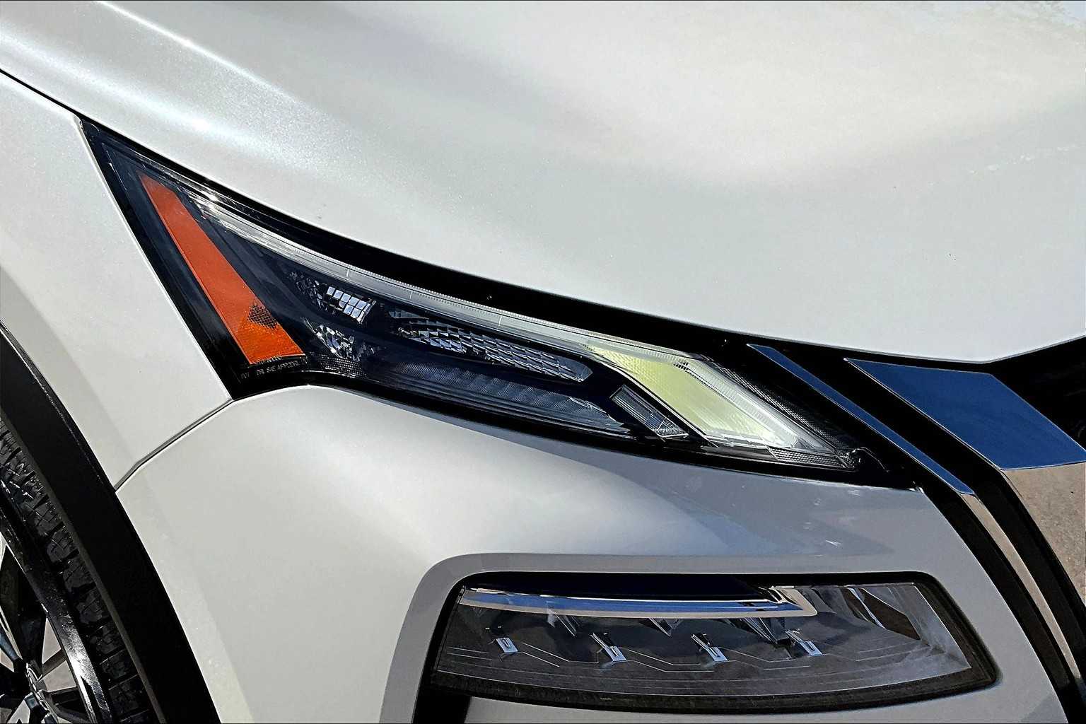 2022 Nissan Rogue SV - Photo 31