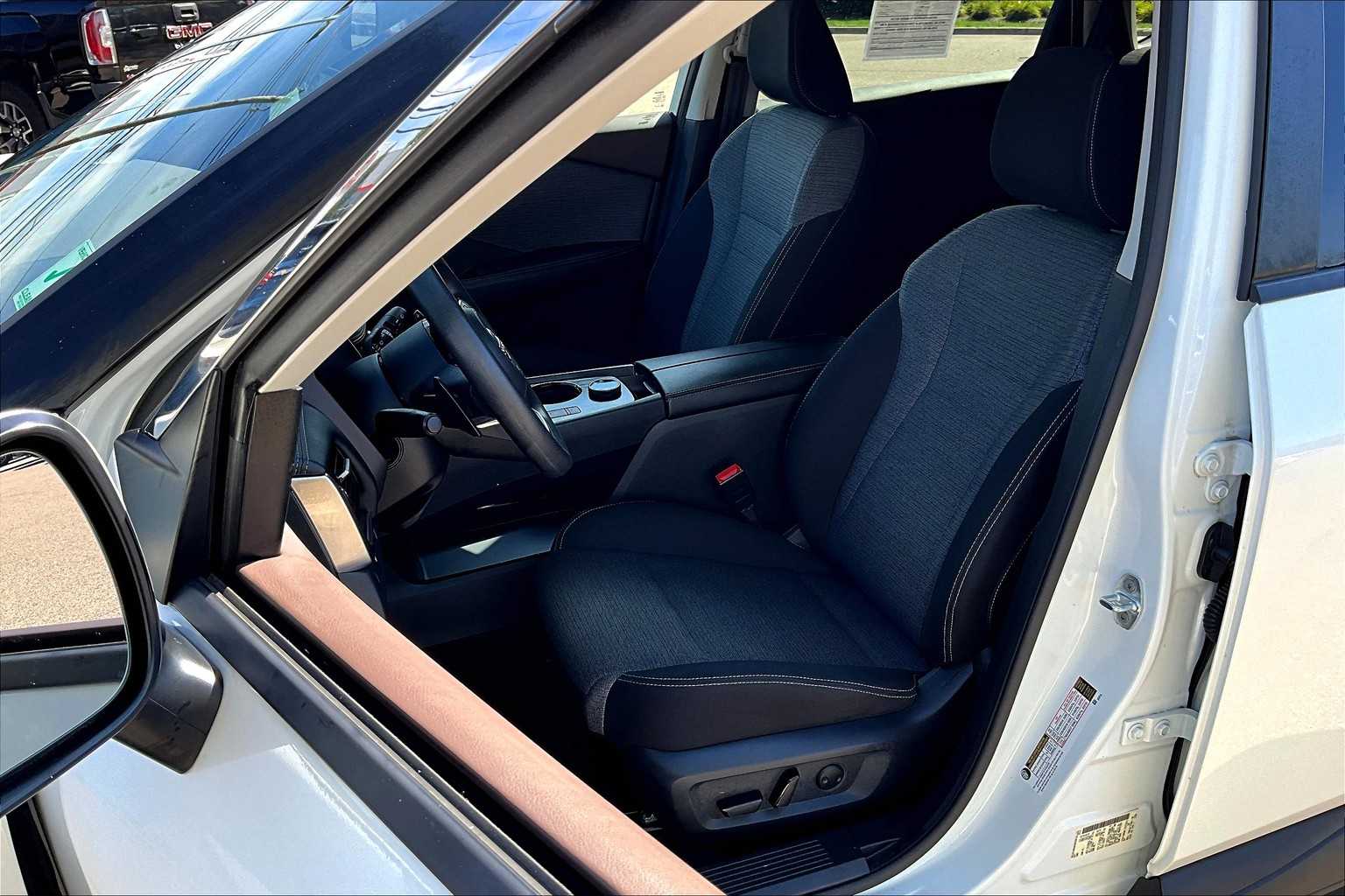 2022 Nissan Rogue SV - Photo 10