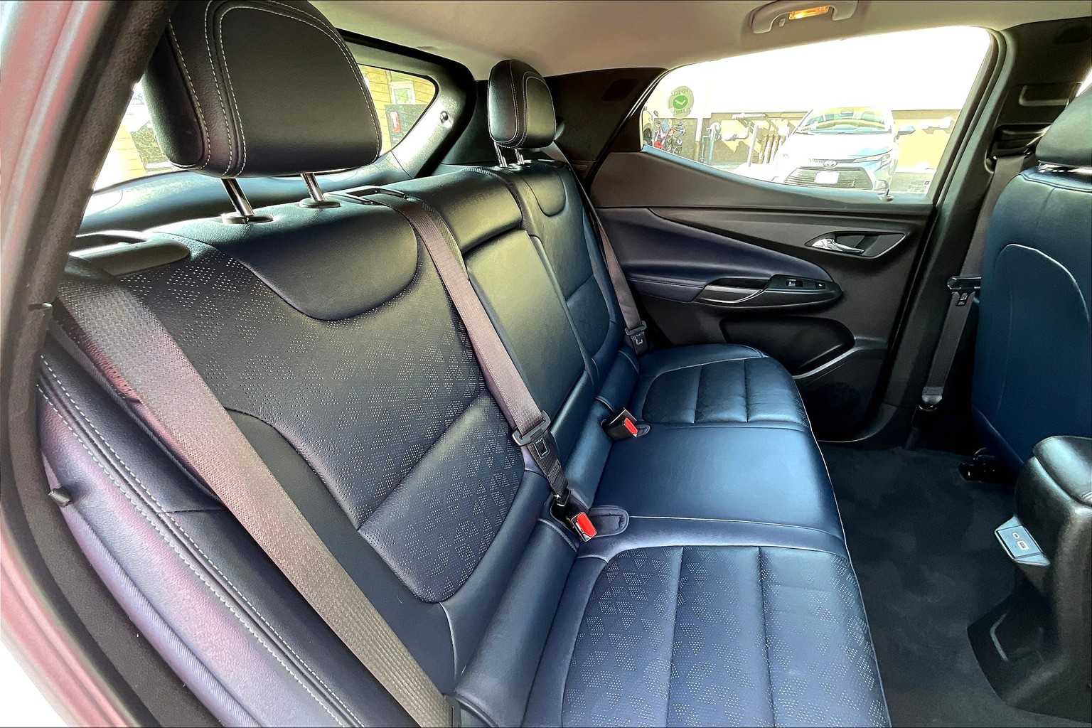 2022 Chevrolet Bolt EUV Premier - Photo 16