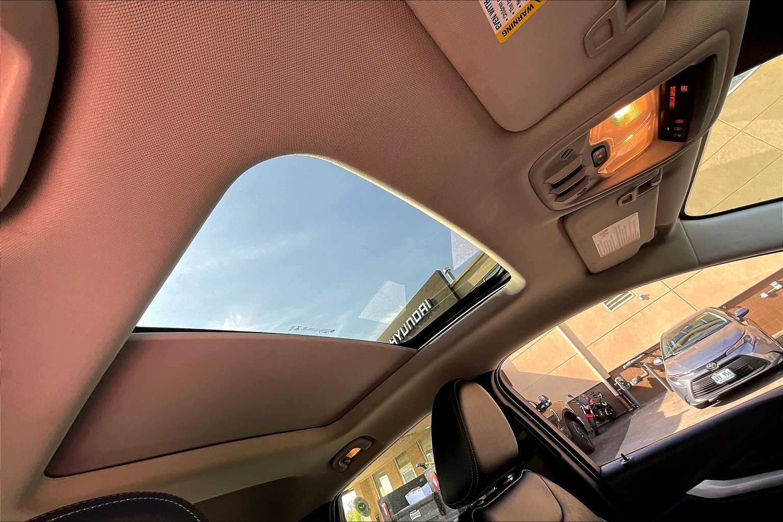 2022 Chevrolet Bolt EUV Premier - Photo 22