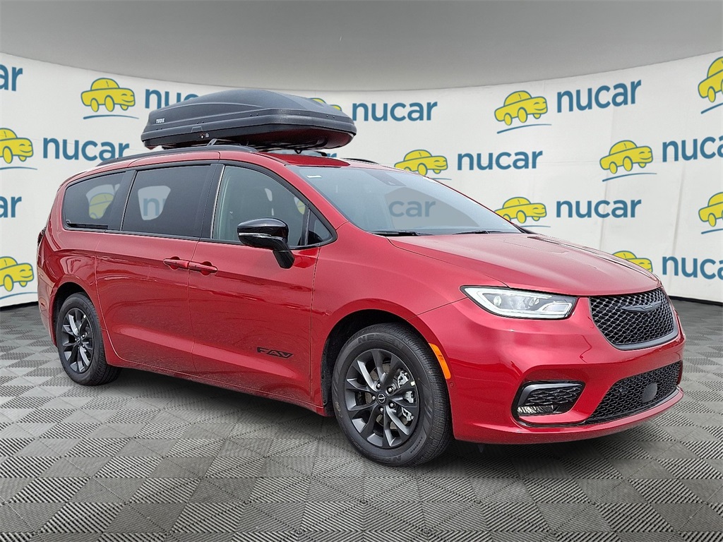 2025 Chrysler Pacifica Select