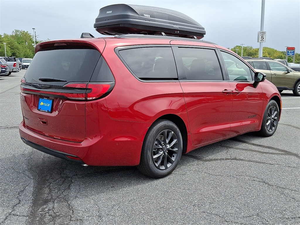 2025 Chrysler Pacifica Select - Photo 4