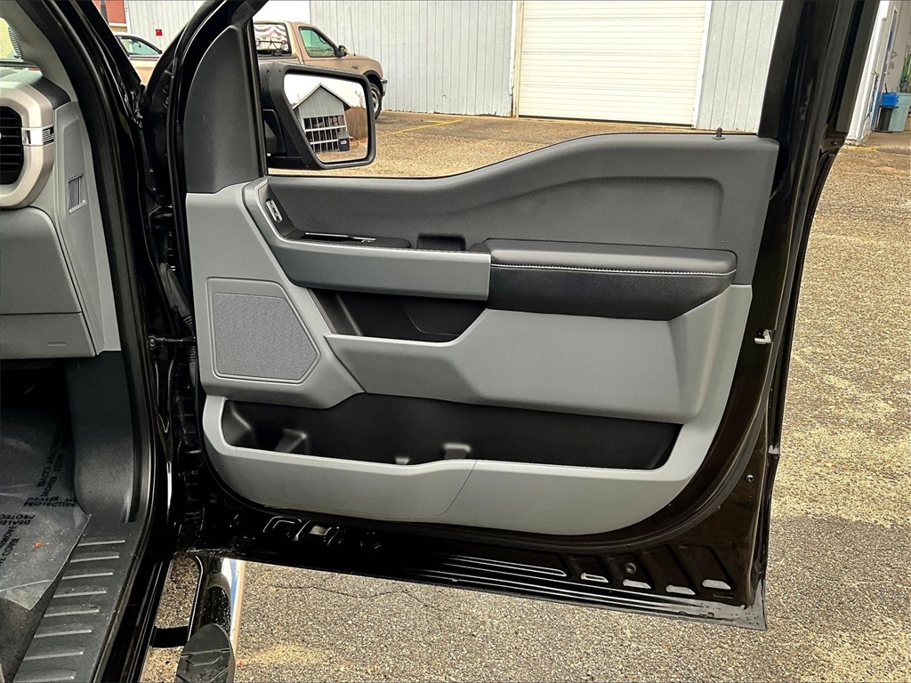 2023 Ford F-150 XLT - Photo 12