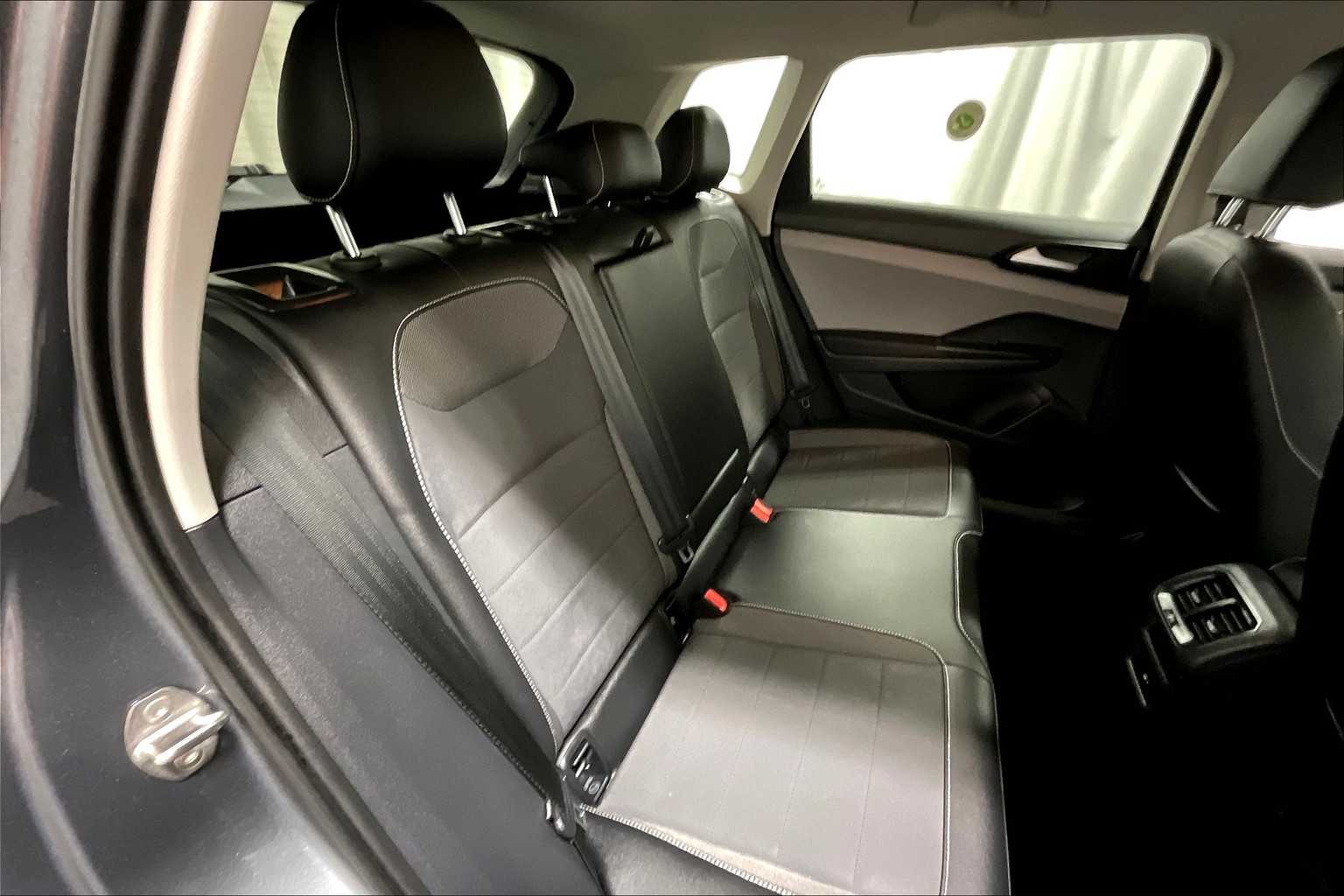 2023 Volkswagen Taos SE - Photo 17
