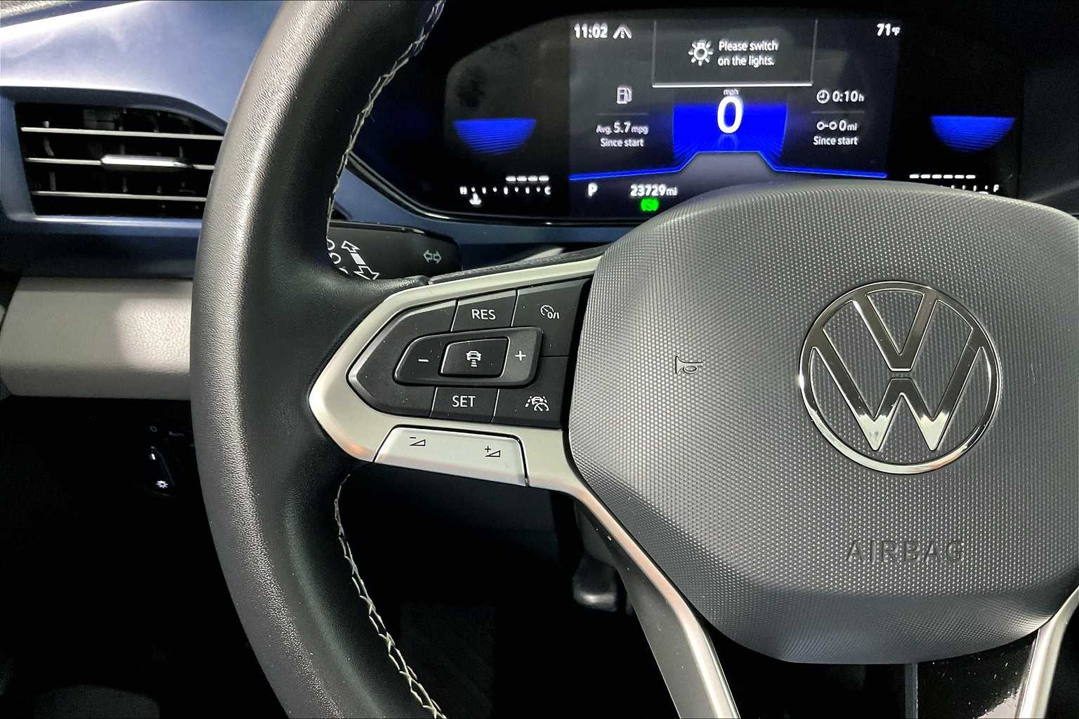 2023 Volkswagen Taos SE - Photo 23