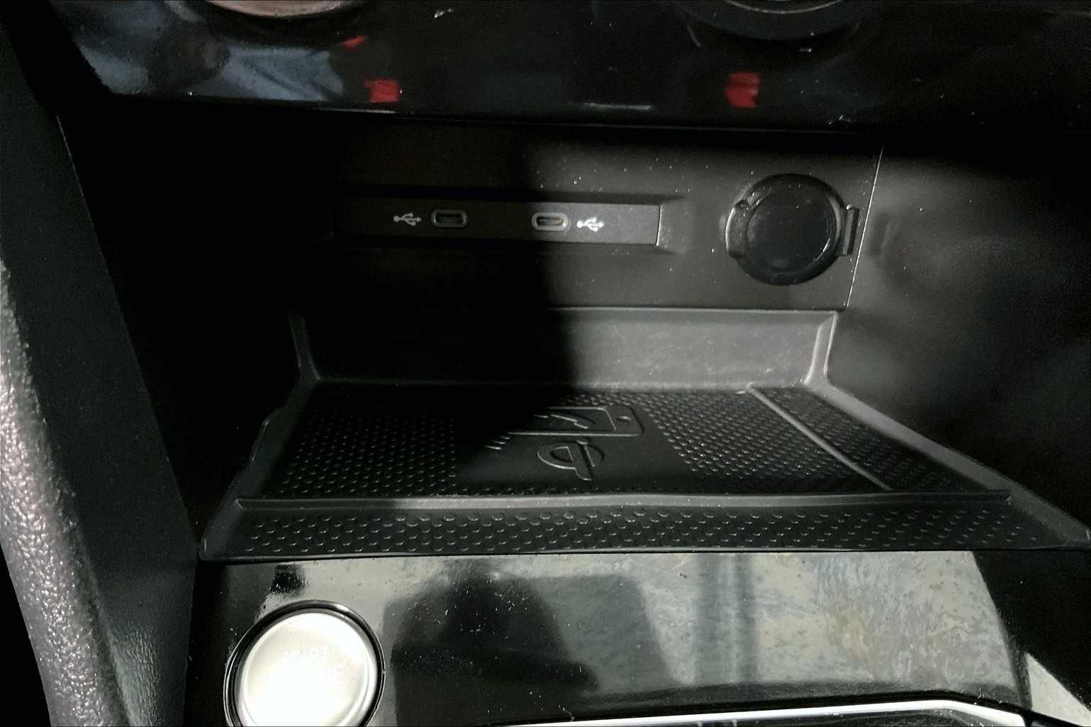 2023 Volkswagen Taos SE - Photo 27