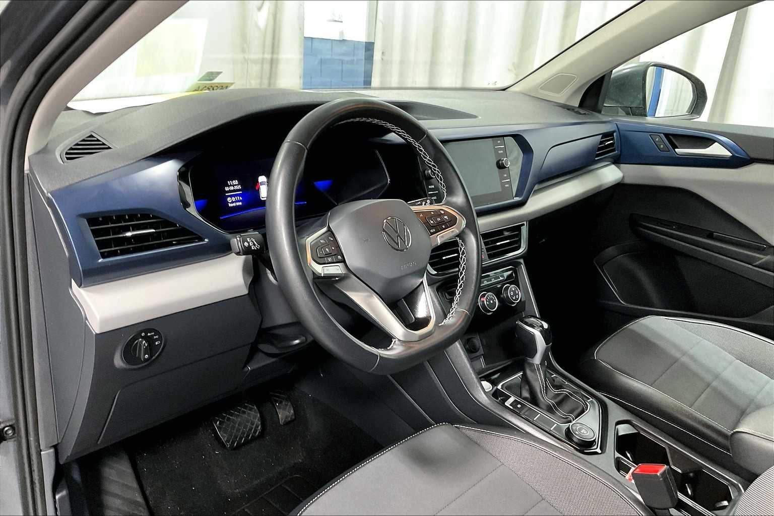 2023 Volkswagen Taos SE - Photo 9