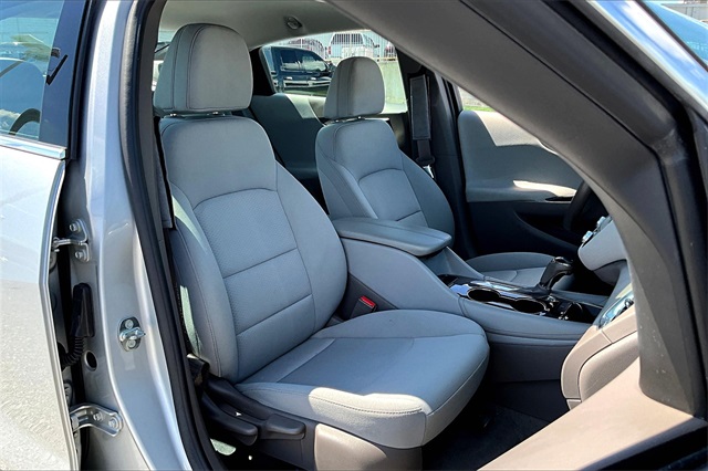 2017 Chevrolet Malibu LT - Photo 11