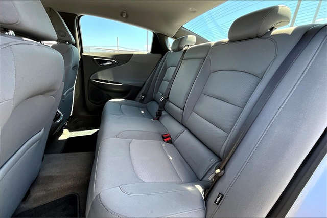 2017 Chevrolet Malibu LT - Photo 14