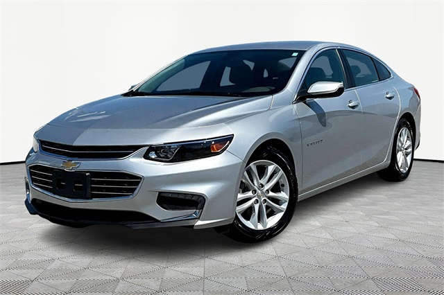 2017 Chevrolet Malibu LT - Photo 3