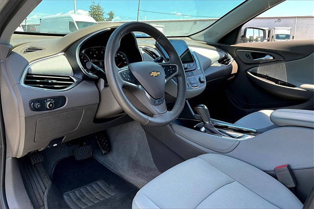 2017 Chevrolet Malibu LT - Photo 8