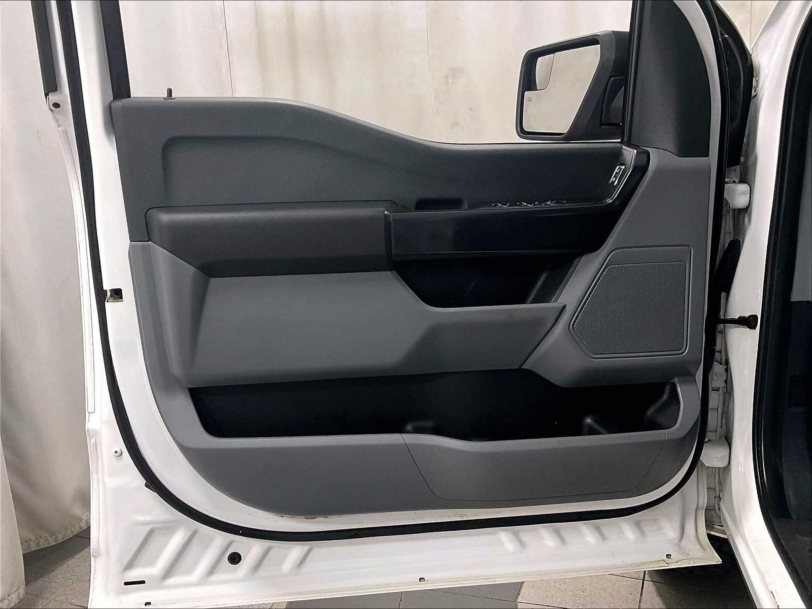 2022 Ford F-150 XL - Photo 9