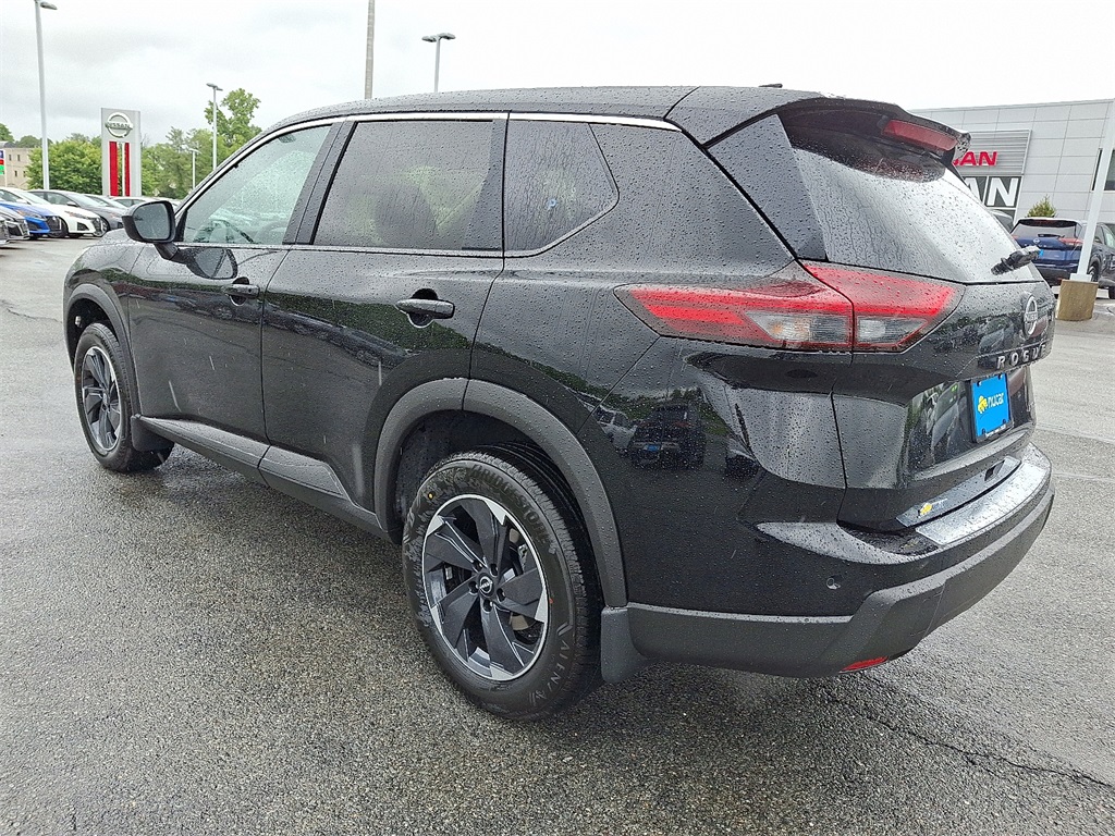 2025 Nissan Rogue SV - Photo 3