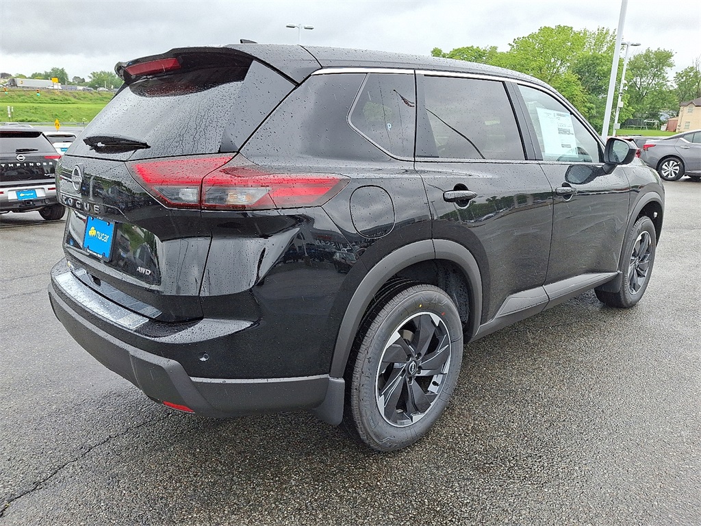 2025 Nissan Rogue SV - Photo 4