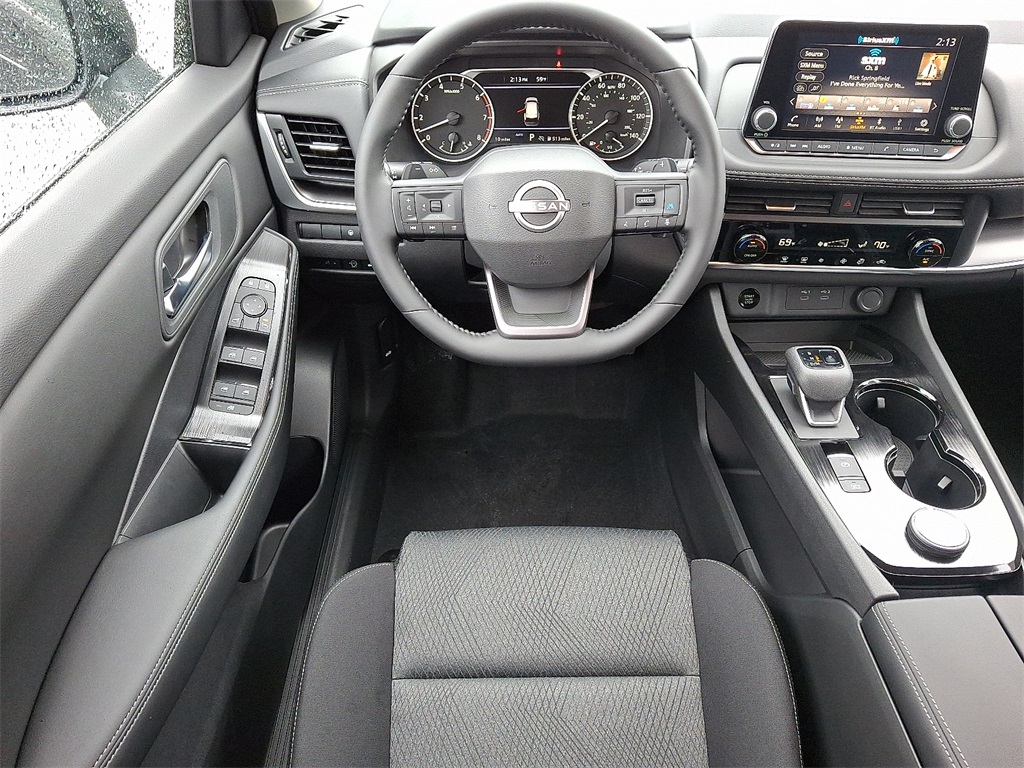 2025 Nissan Rogue SV - Photo 7