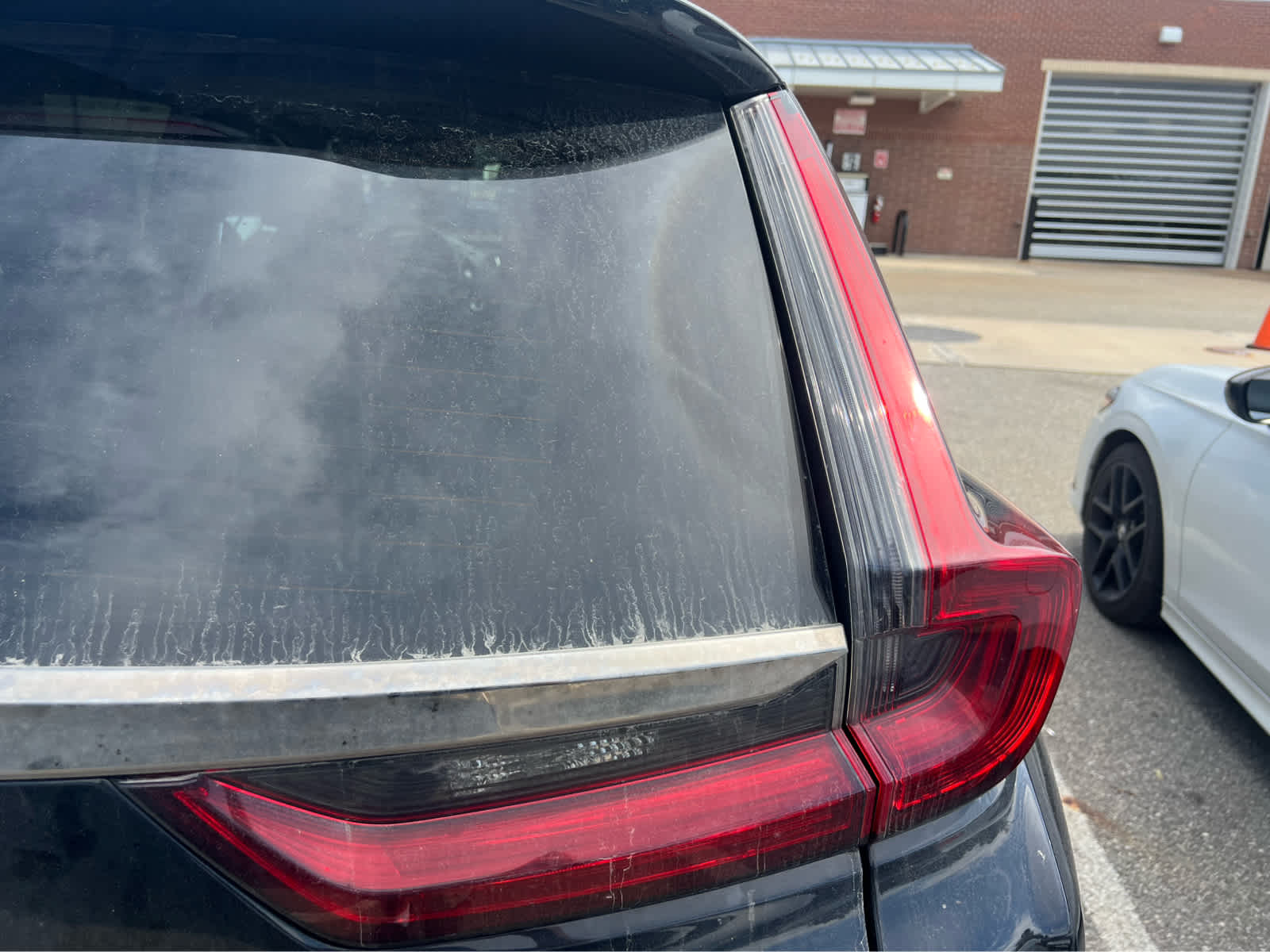 2021 Honda CR-V Hybrid EX-L - Photo 11