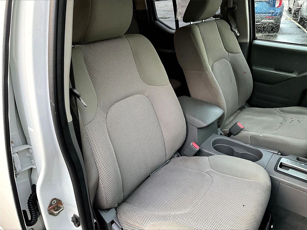 2019 Nissan Frontier SV - Photo 11