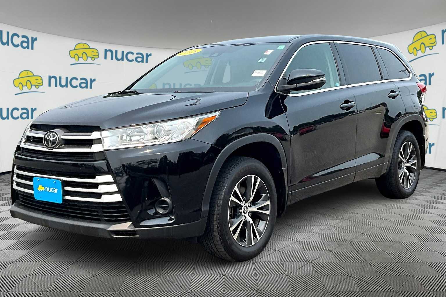 2018 Toyota Highlander LE - Photo 3
