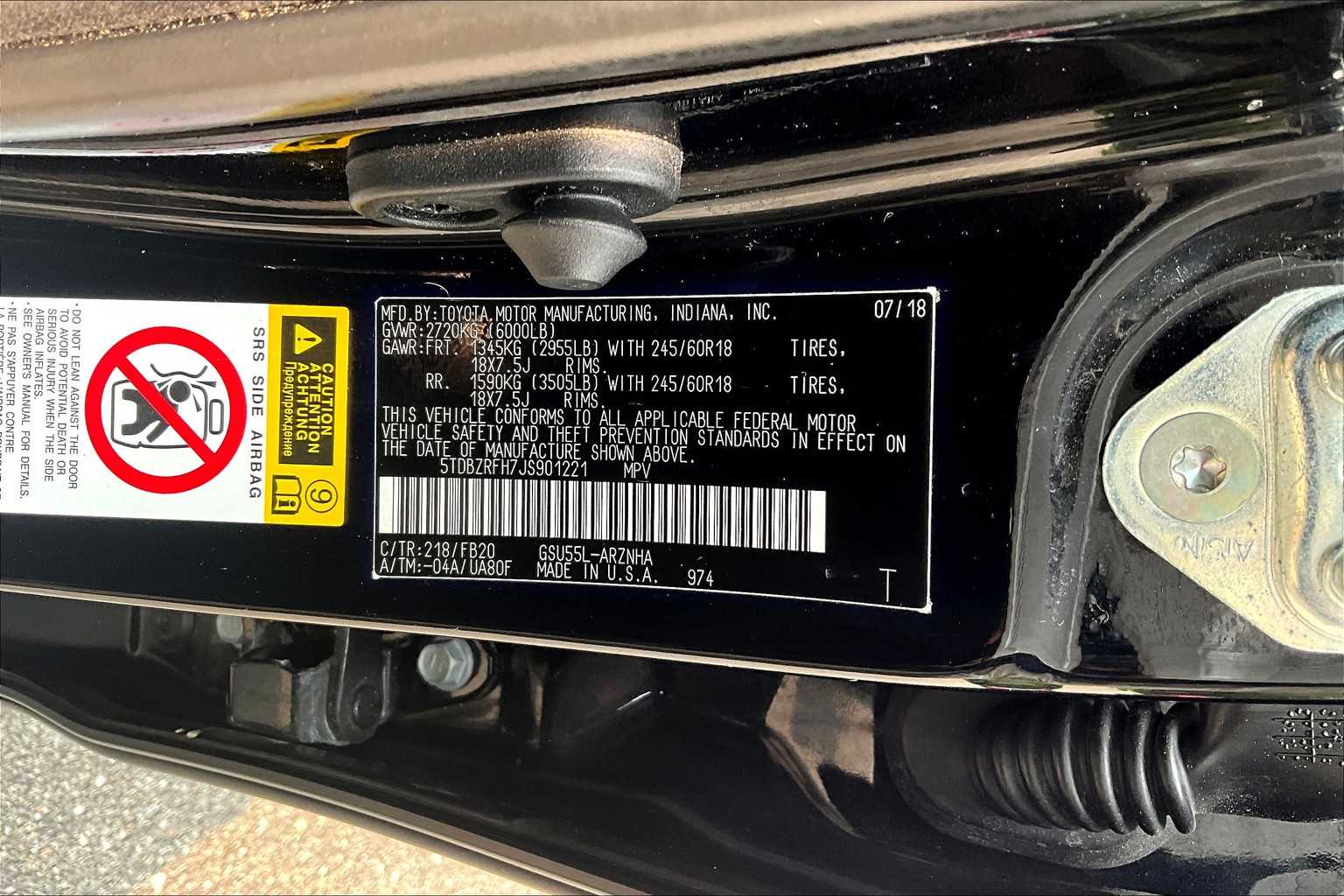 2018 Toyota Highlander LE - Photo 37