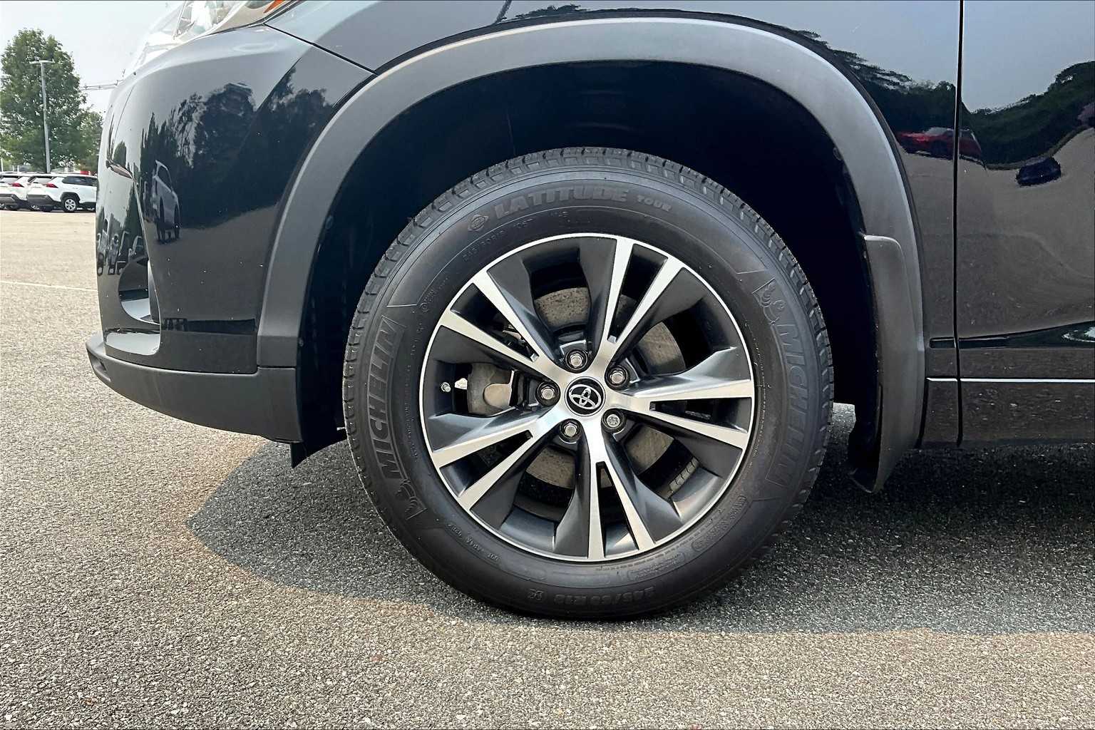2018 Toyota Highlander LE - Photo 7