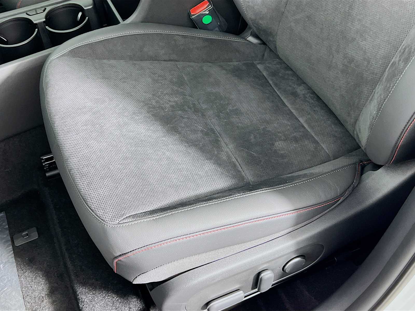 2025 Hyundai Kona N Line S - Photo 17