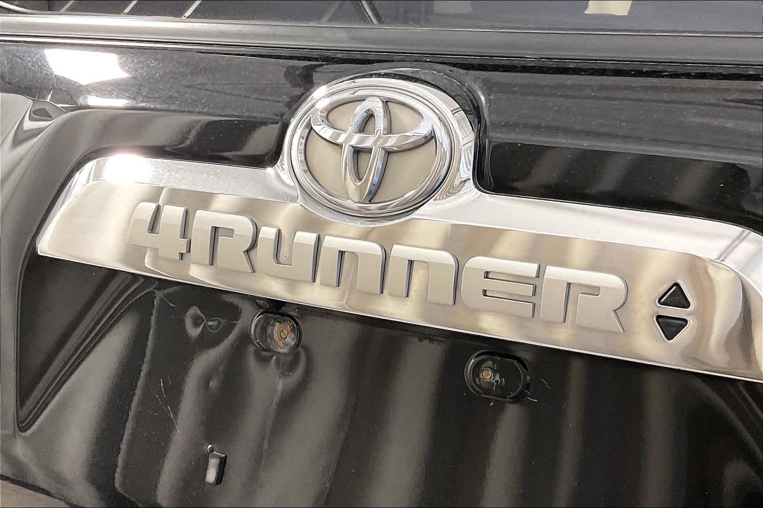 2017 Toyota 4Runner Limited - Photo 28