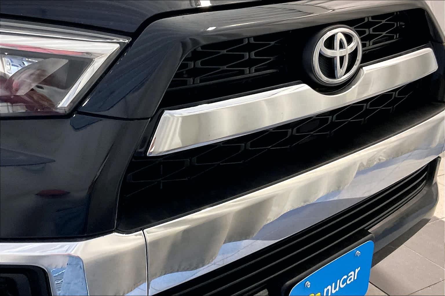 2017 Toyota 4Runner Limited - Photo 31