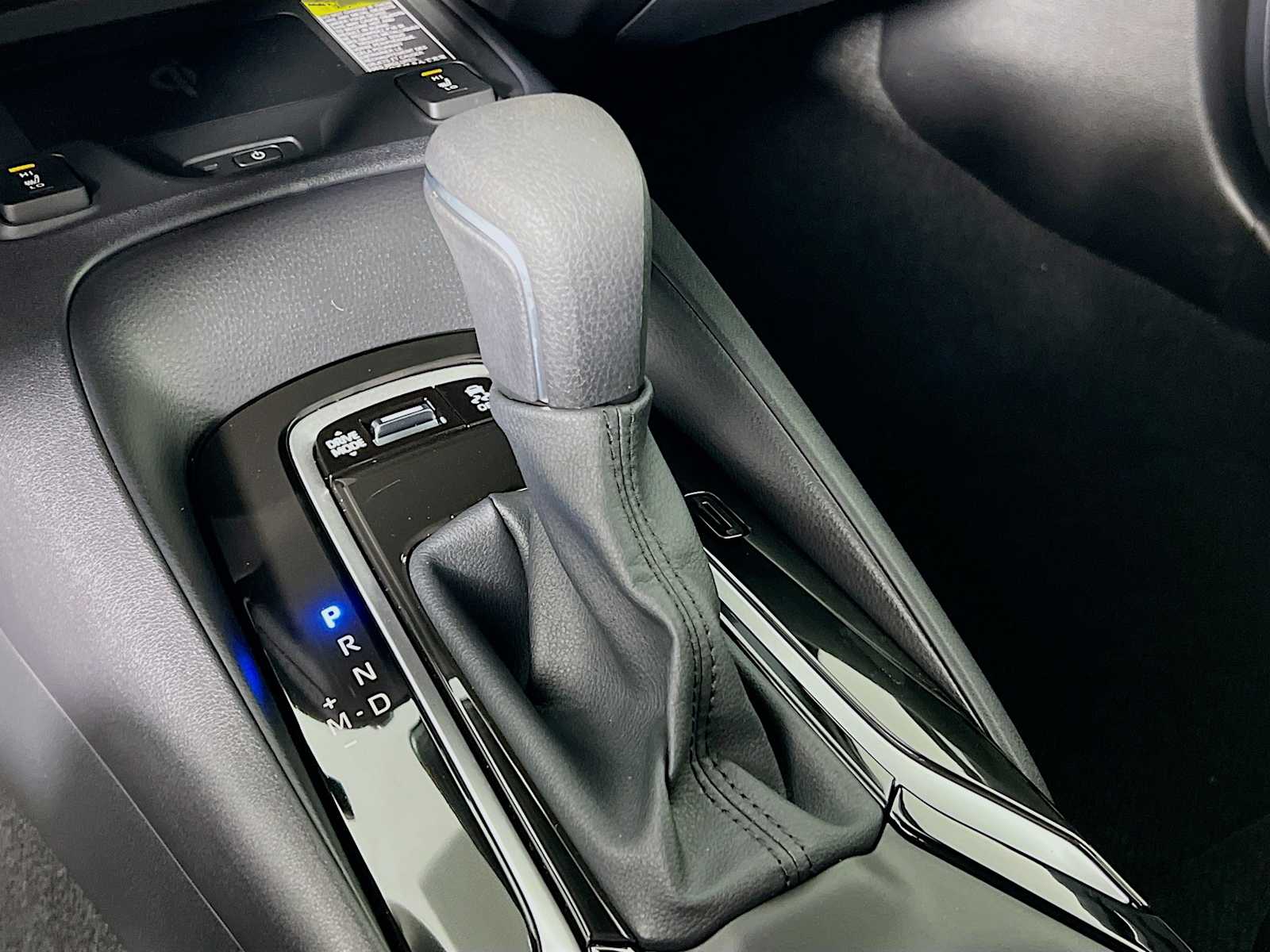 2026 Toyota Corolla XSE - Photo 11