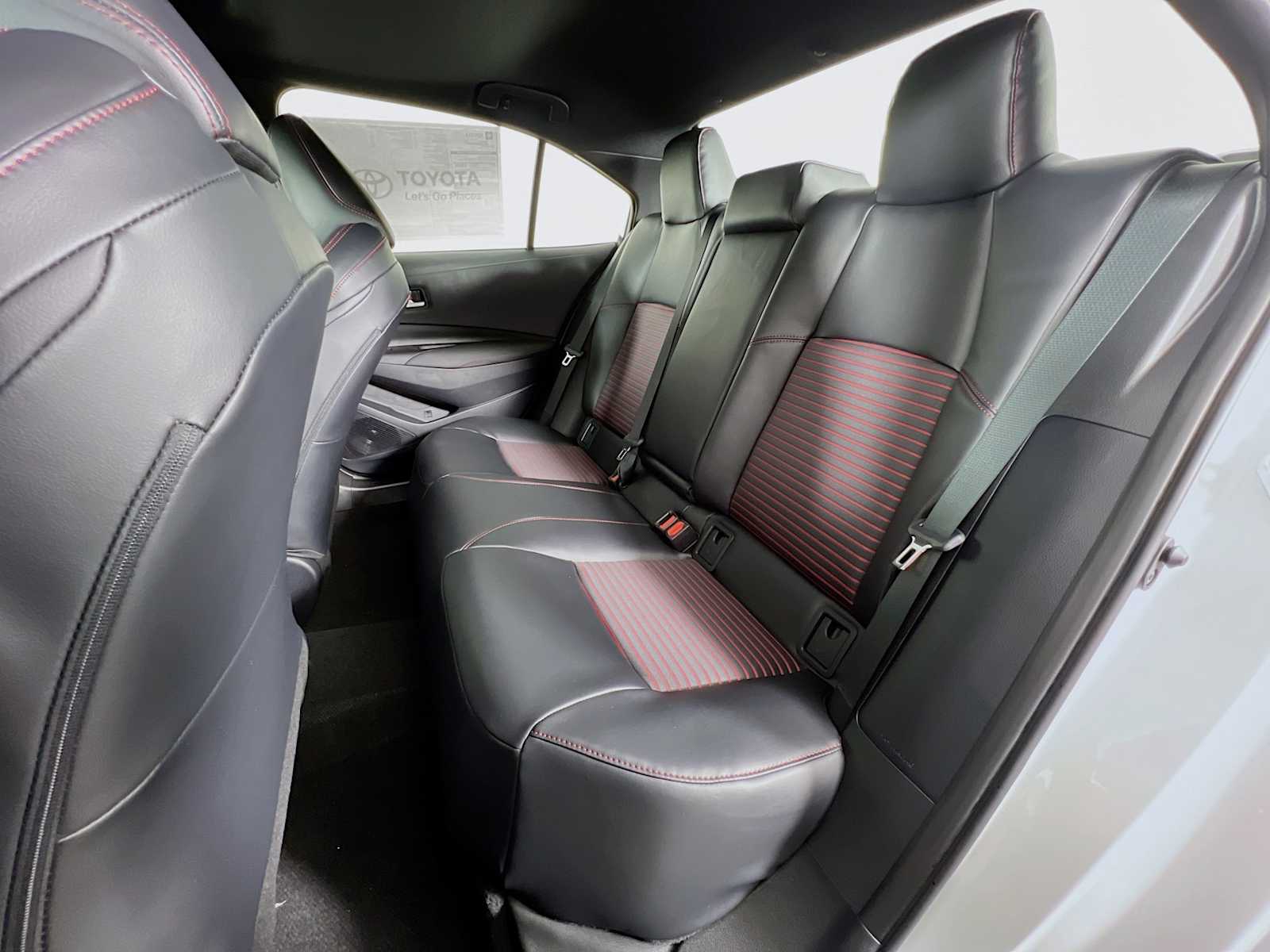 2026 Toyota Corolla XSE - Photo 13