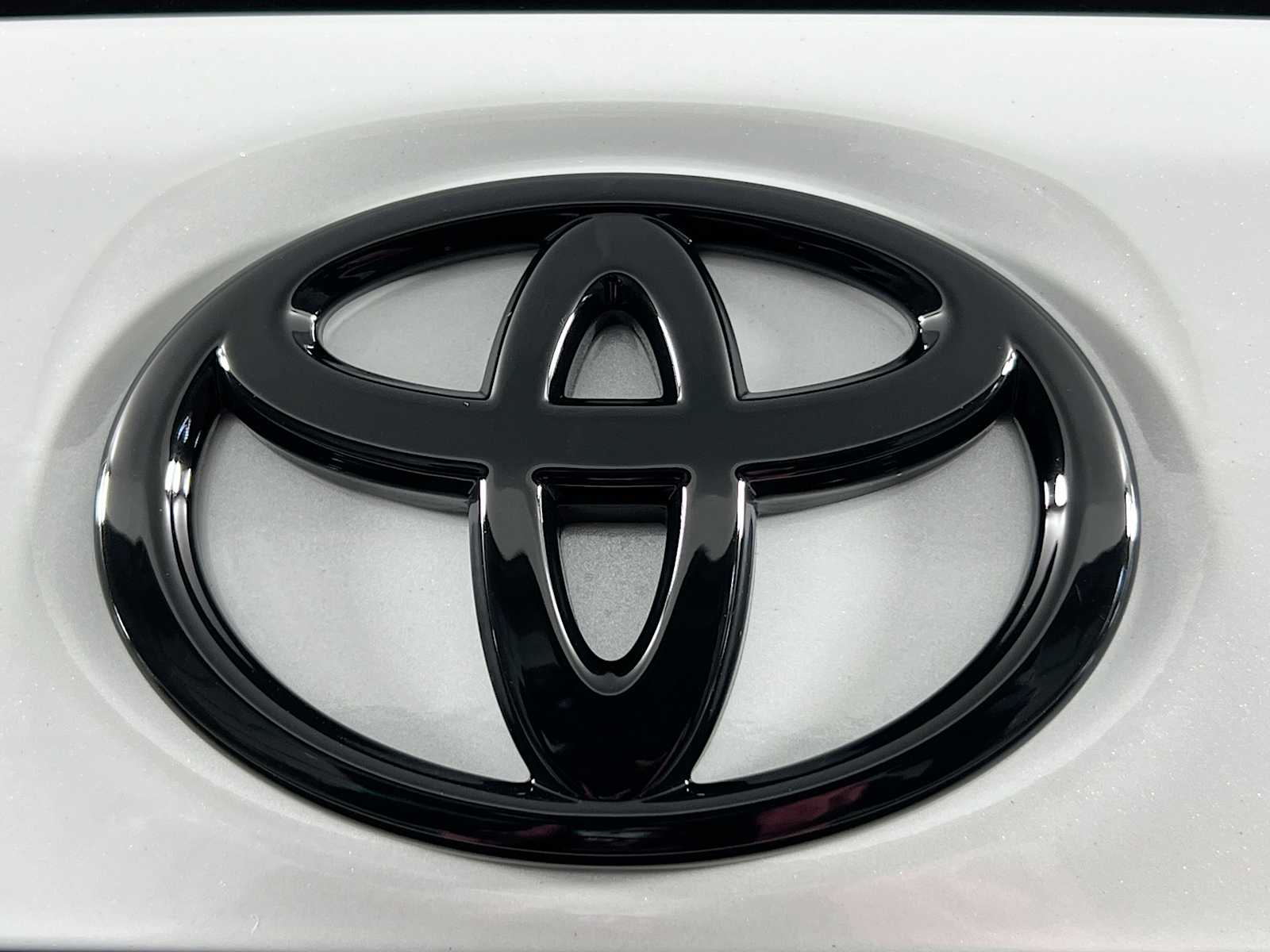 2026 Toyota Corolla XSE - Photo 17