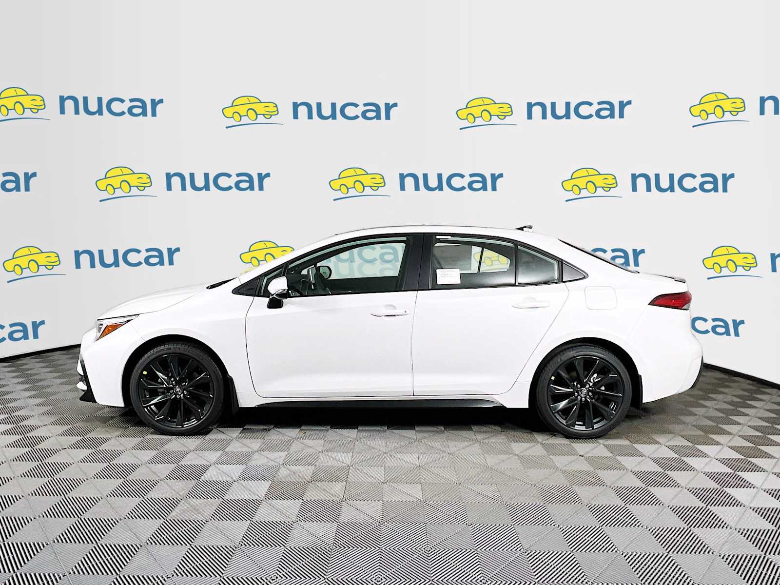 2026 Toyota Corolla XSE - Photo 3