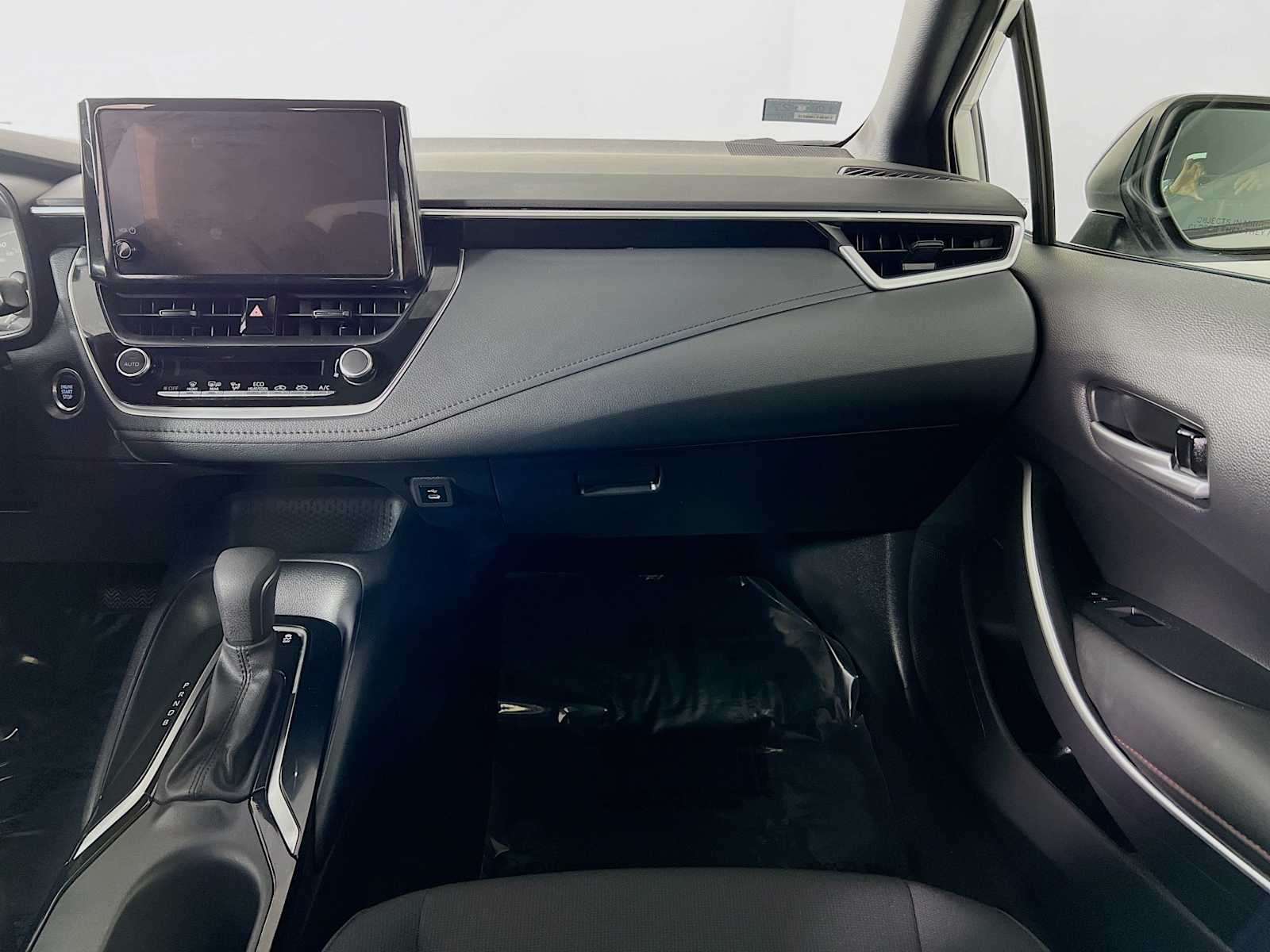 2023 Toyota Corolla SE - Photo 22