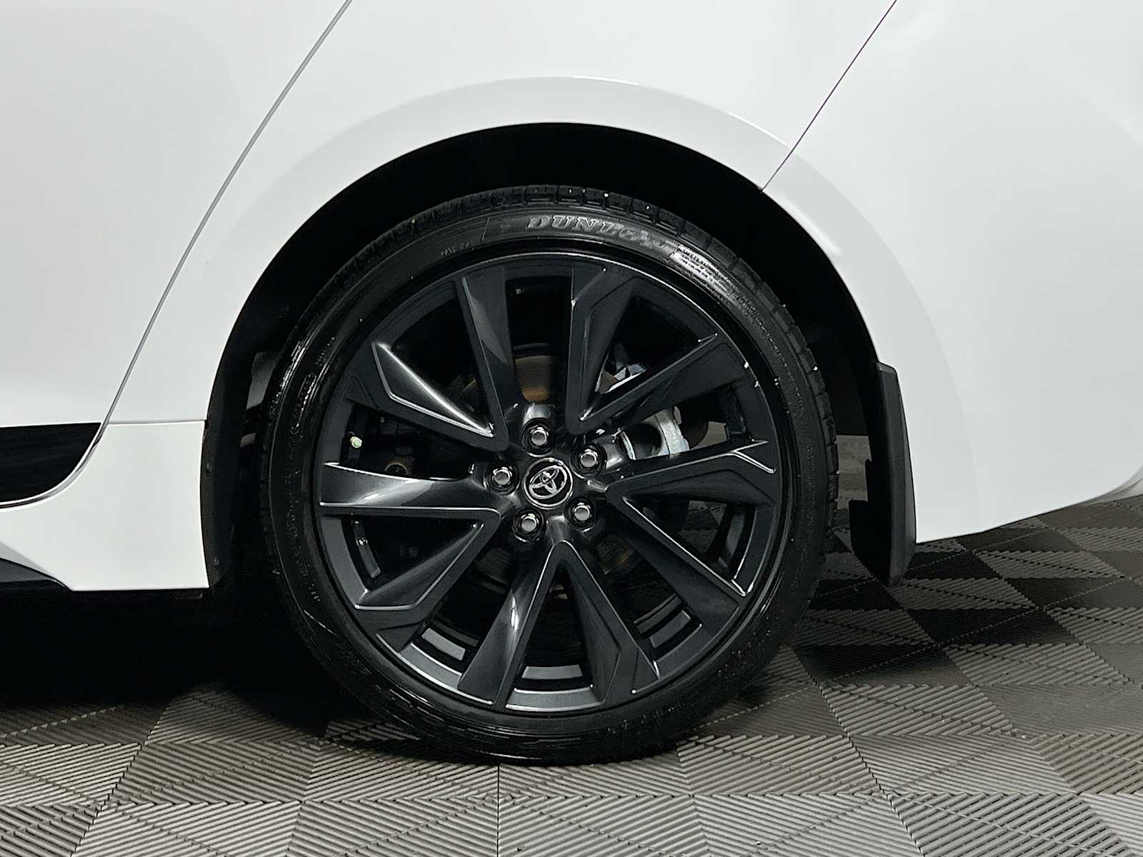 2023 Toyota Corolla SE - Photo 29