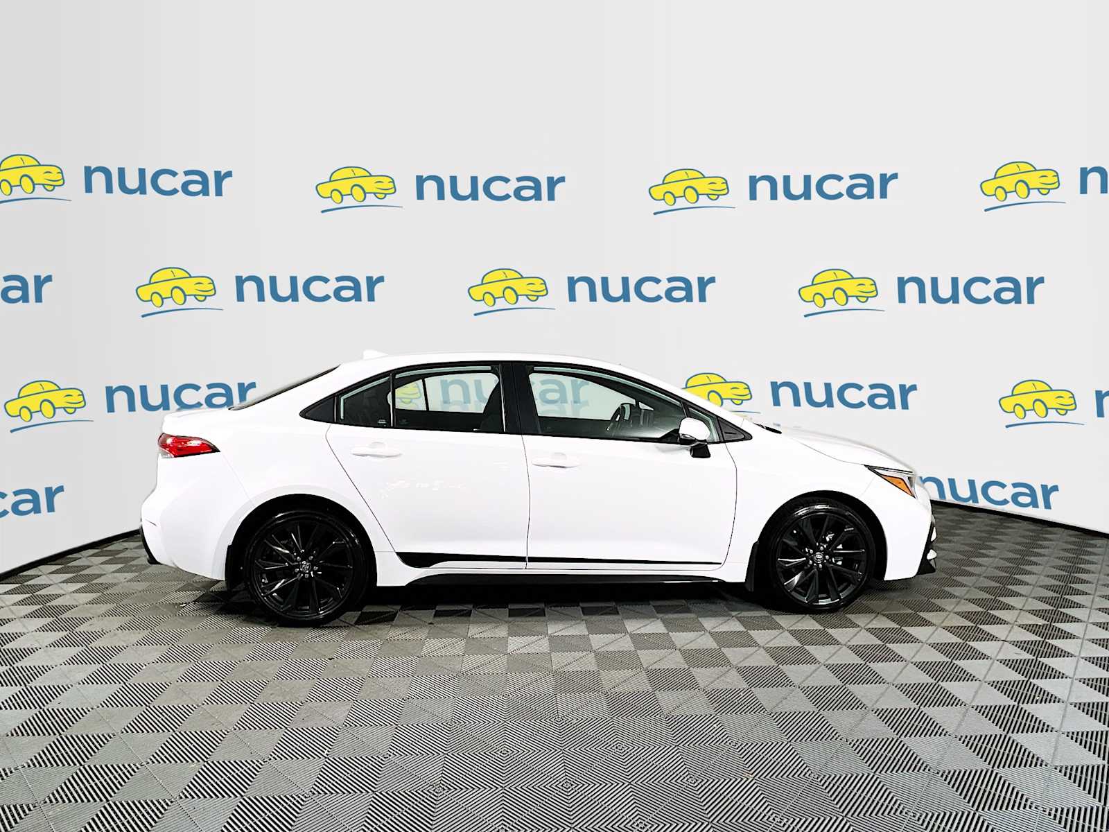 2023 Toyota Corolla SE - Photo 8